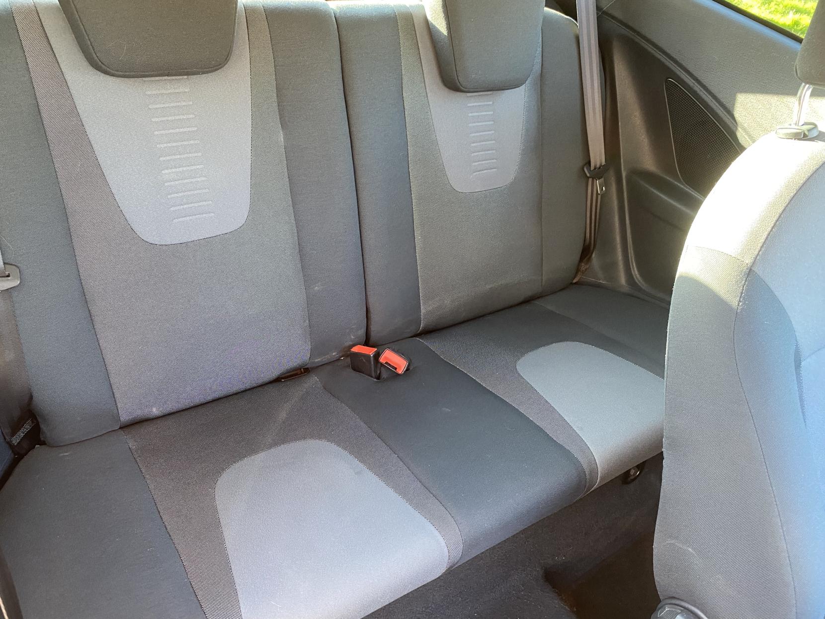 Ford Ka 1.2 Zetec Hatchback 3dr Petrol Manual Euro 4 (69 ps)