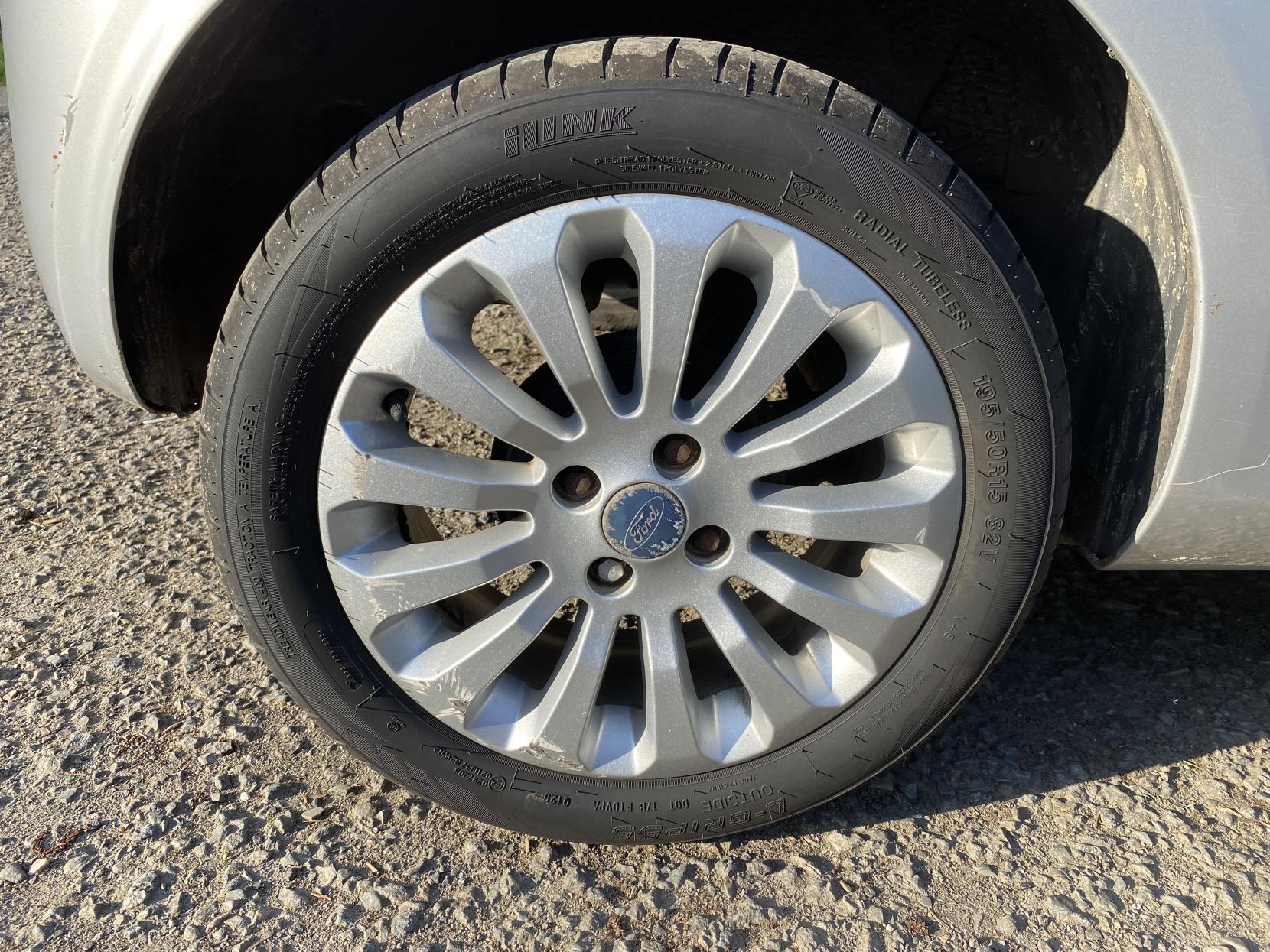 Ford Ka 1.2 Zetec Hatchback 3dr Petrol Manual Euro 4 (69 ps)