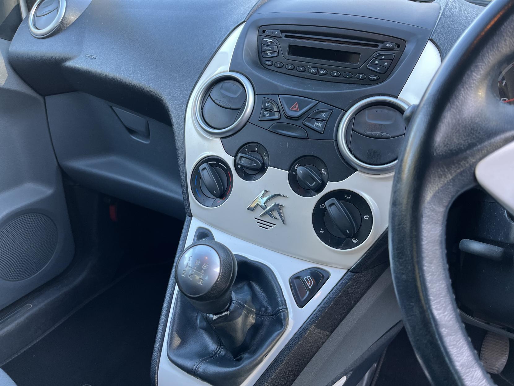 Ford Ka 1.2 Zetec Hatchback 3dr Petrol Manual Euro 5 (s/s) (69 ps)