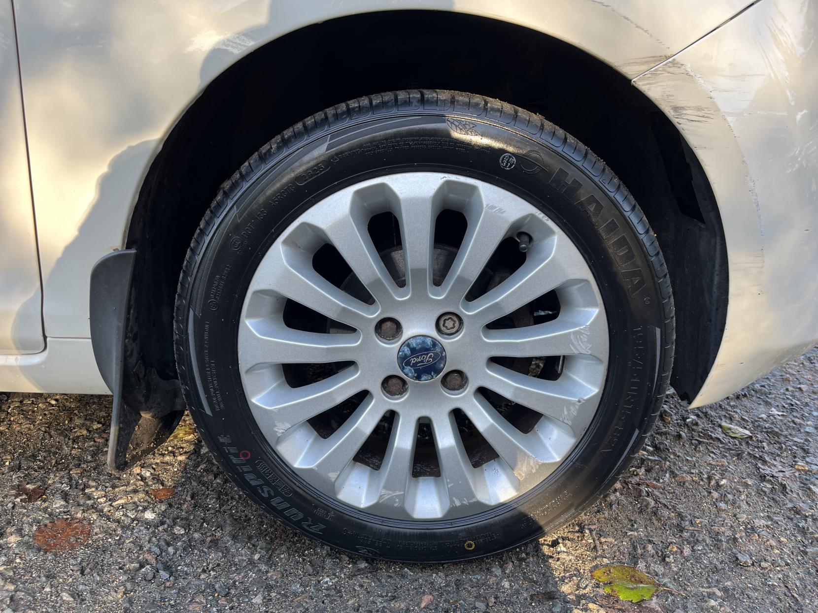 Ford Ka 1.2 Zetec Hatchback 3dr Petrol Manual Euro 5 (s/s) (69 ps)