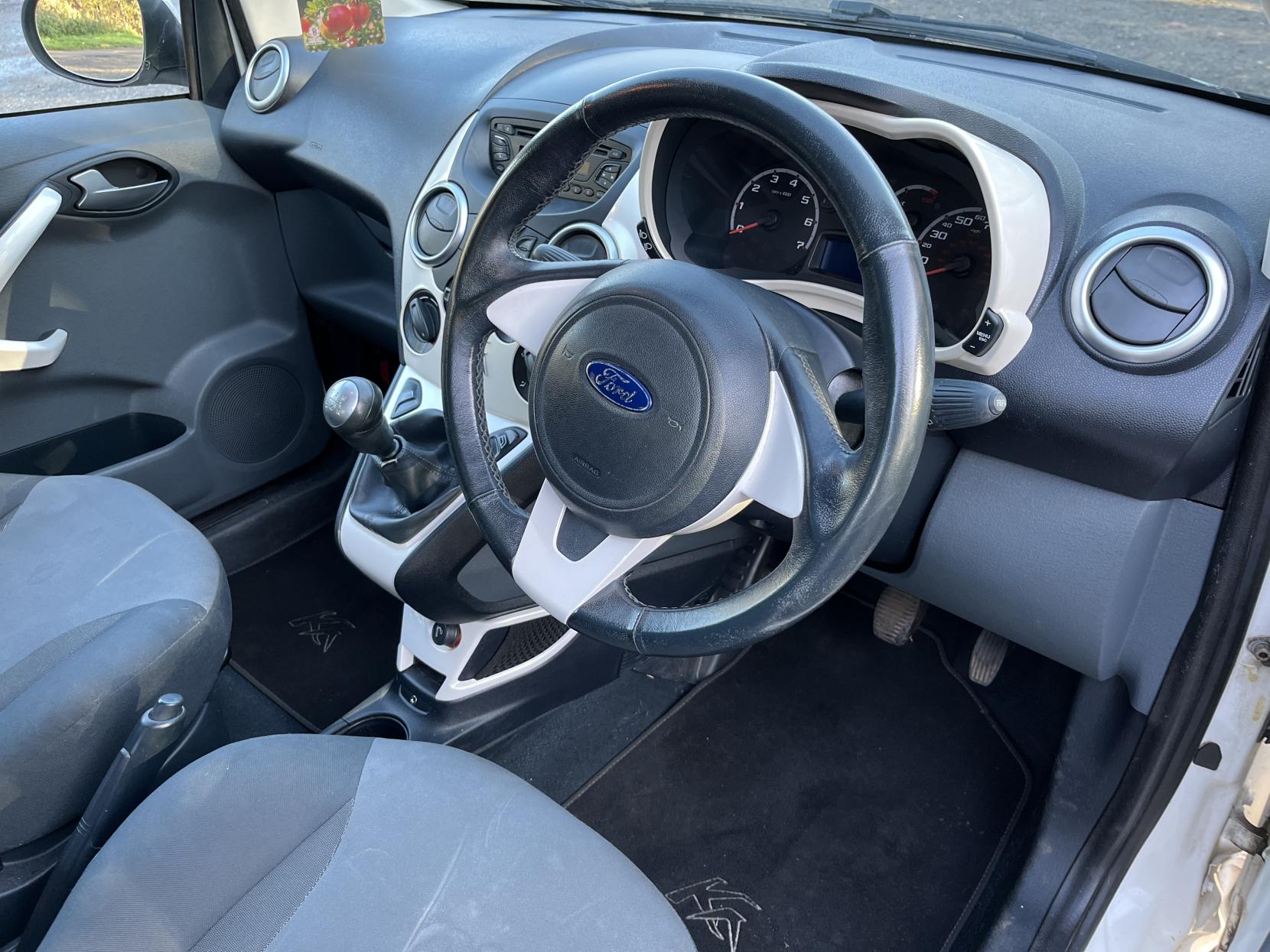 Ford Ka 1.2 Zetec Hatchback 3dr Petrol Manual Euro 5 (s/s) (69 ps)