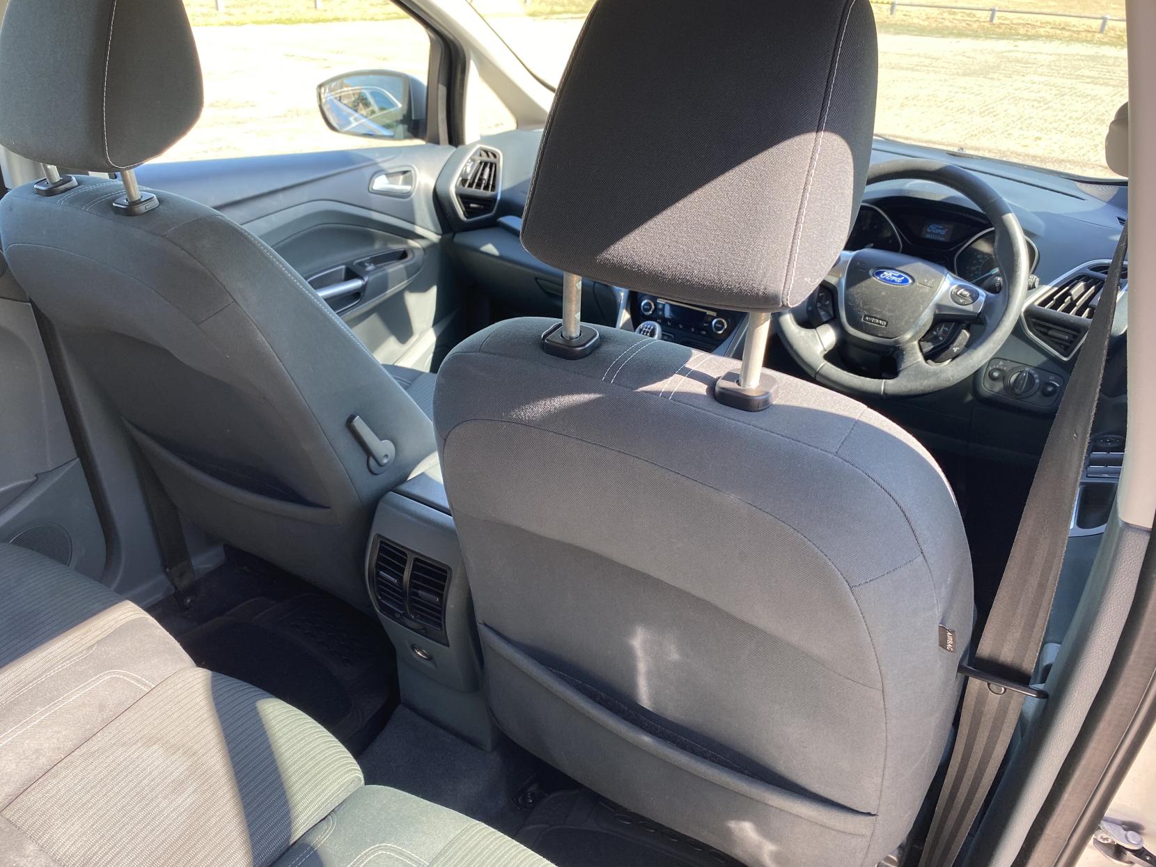 Ford C-Max 1.6 Titanium MPV 5dr Petrol Manual Euro 5 (125 ps)