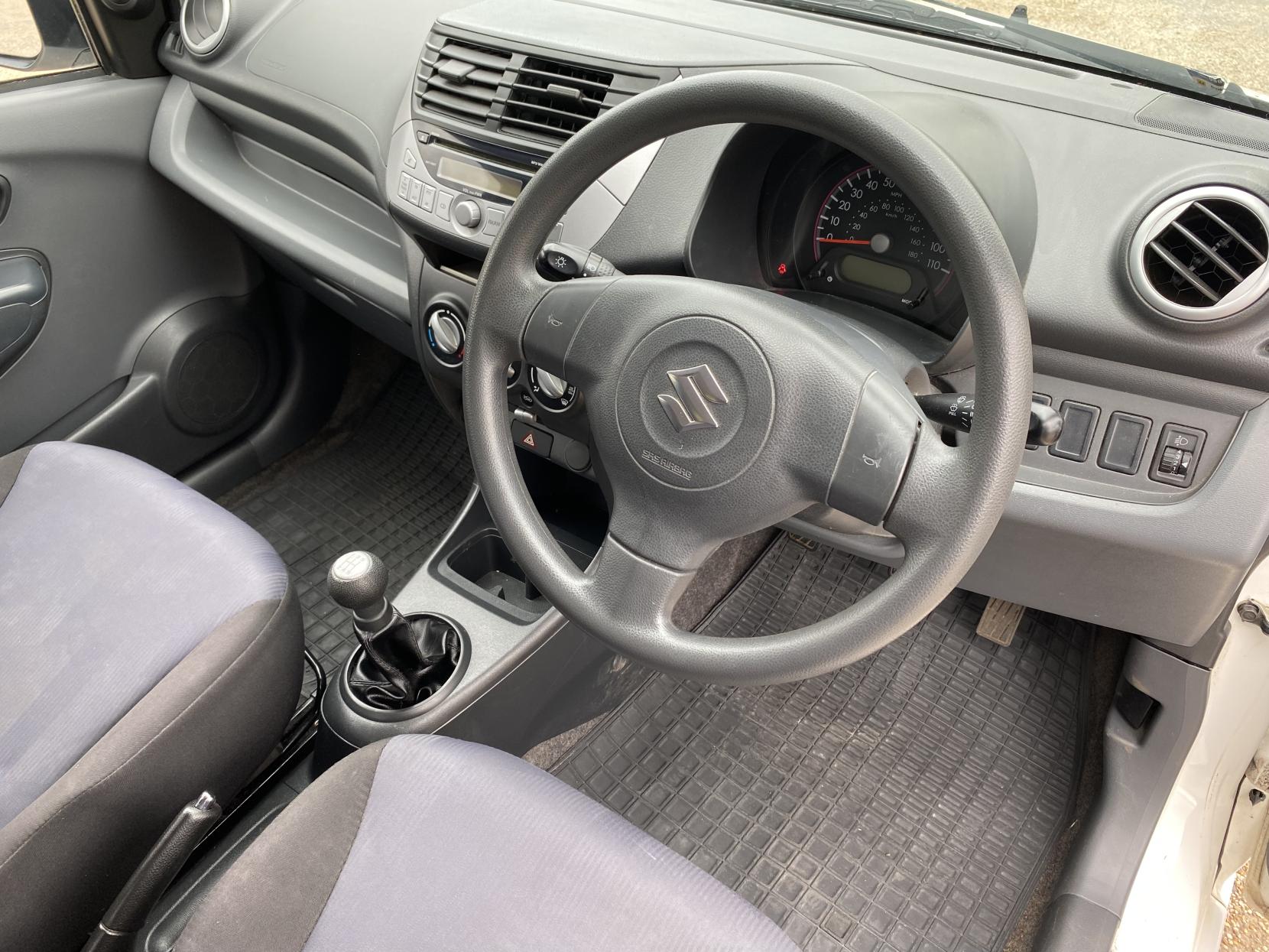 Suzuki Alto 1.0 12V SZ Hatchback 5dr Petrol Manual Euro 5 (68 ps)