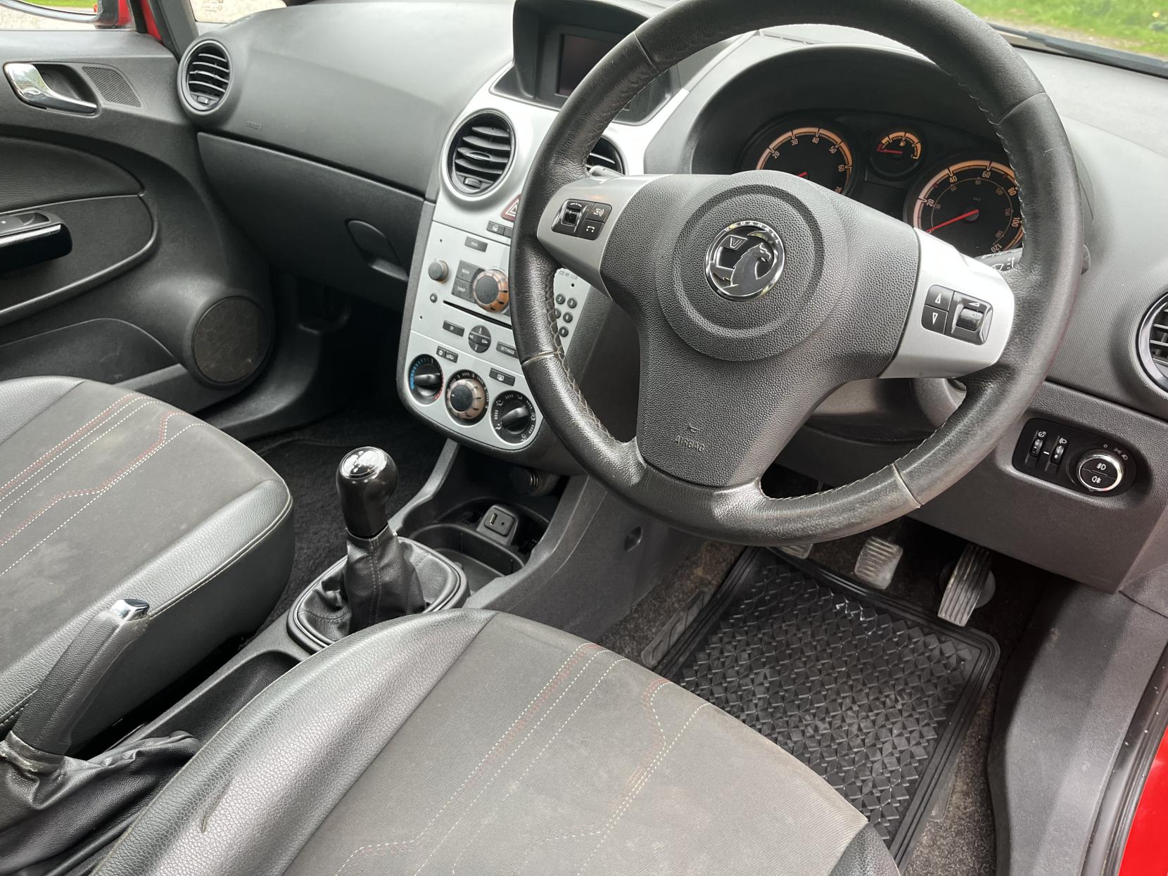 Vauxhall Corsa 1.4 16V Active Hatchback 5dr Petrol Manual Euro 5 (A/C) (100 ps)