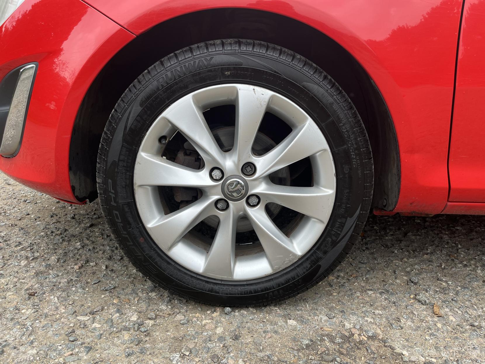 Vauxhall Corsa 1.4 16V Active Hatchback 5dr Petrol Manual Euro 5 (A/C) (100 ps)
