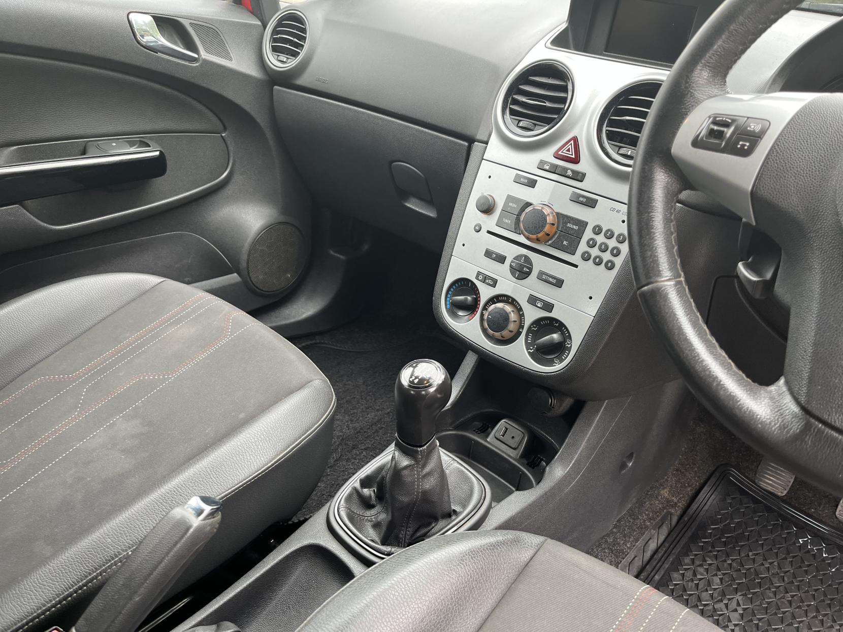 Vauxhall Corsa 1.4 16V Active Hatchback 5dr Petrol Manual Euro 5 (A/C) (100 ps)