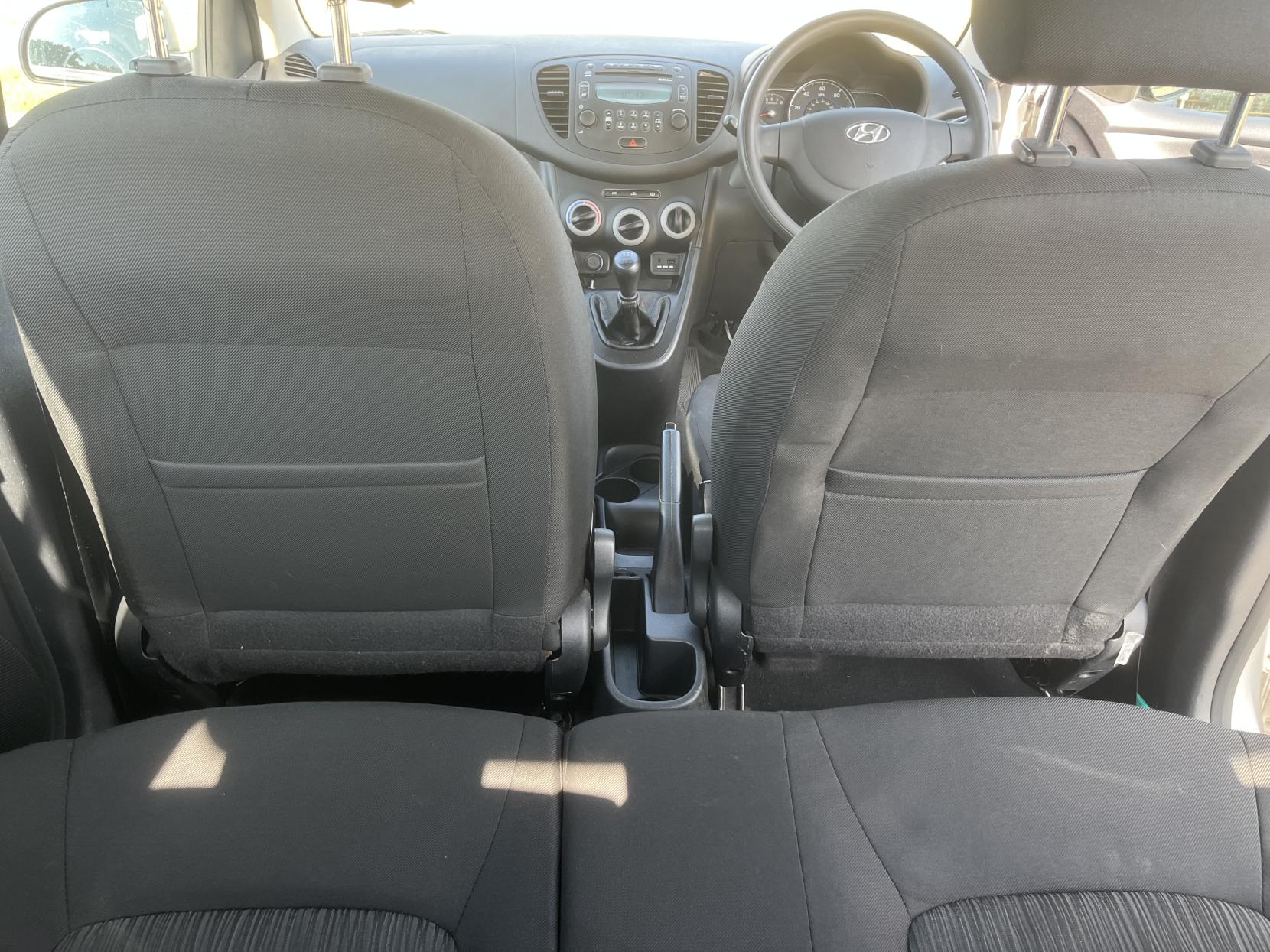 Hyundai i10 1.2 Active Hatchback 5dr Petrol Manual Euro 5 (85 bhp)