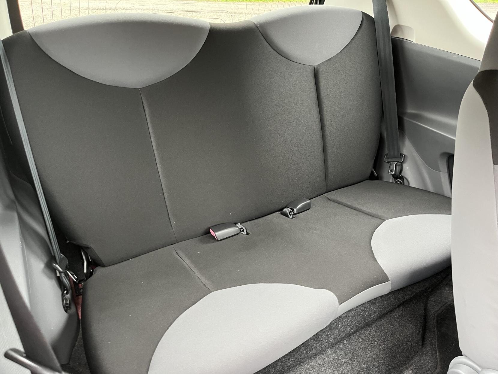 Citroen C1 1.0i VTR Hatchback 3dr Petrol Manual Euro 5 (68 ps)