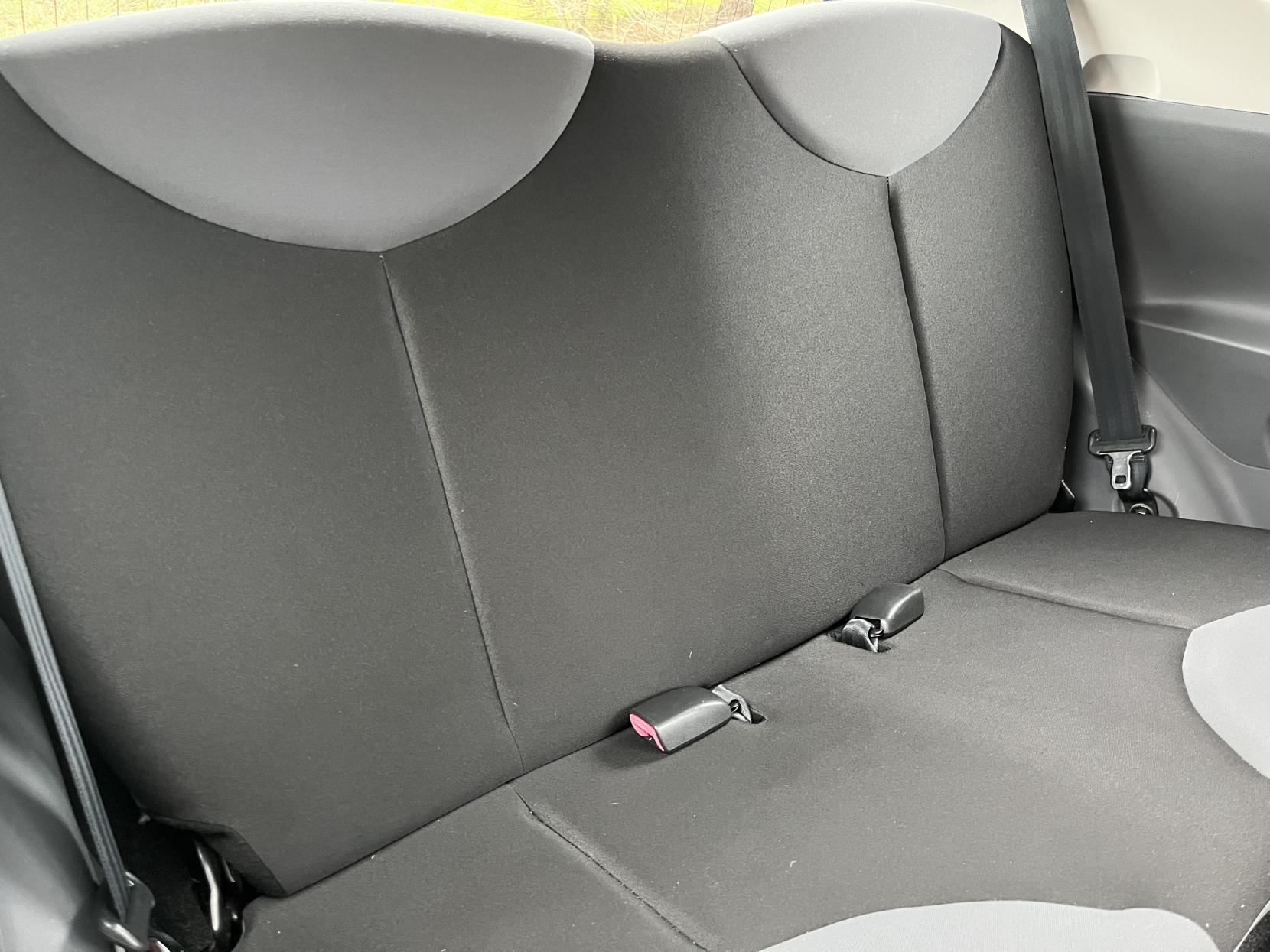 Citroen C1 1.0i VTR Hatchback 3dr Petrol Manual Euro 5 (68 ps)