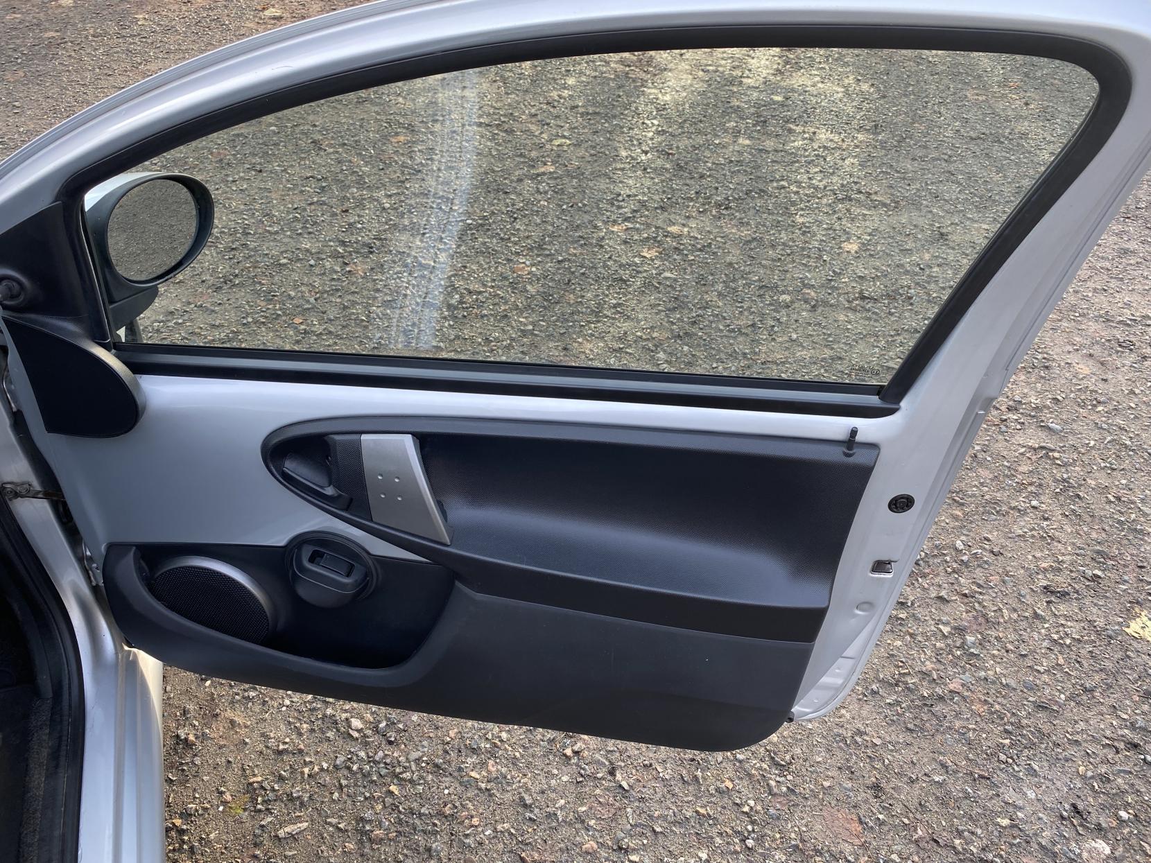 Toyota AYGO 1.0 VVT-i Mode Hatchback 3dr Petrol Manual Euro 5 (68 ps)