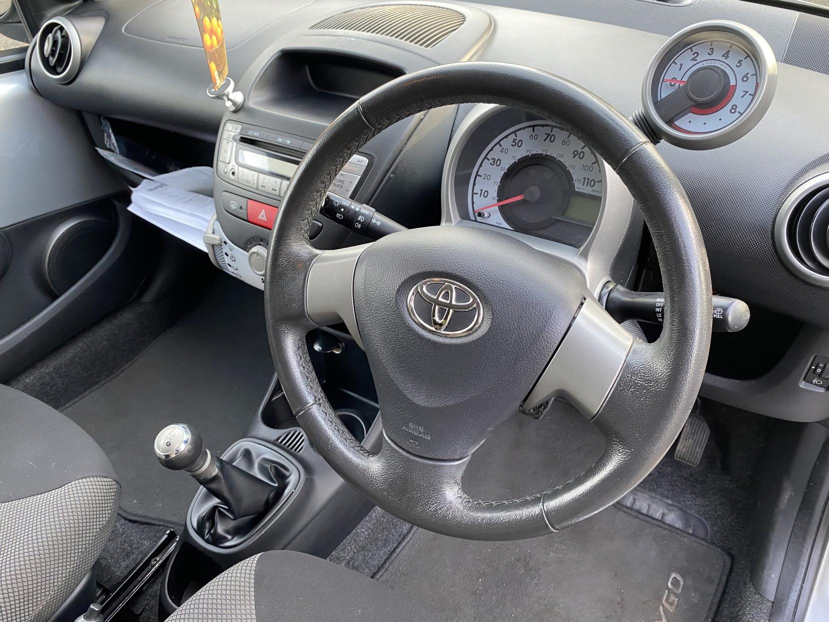 Toyota AYGO 1.0 VVT-i Mode Hatchback 3dr Petrol Manual Euro 5 (68 ps)