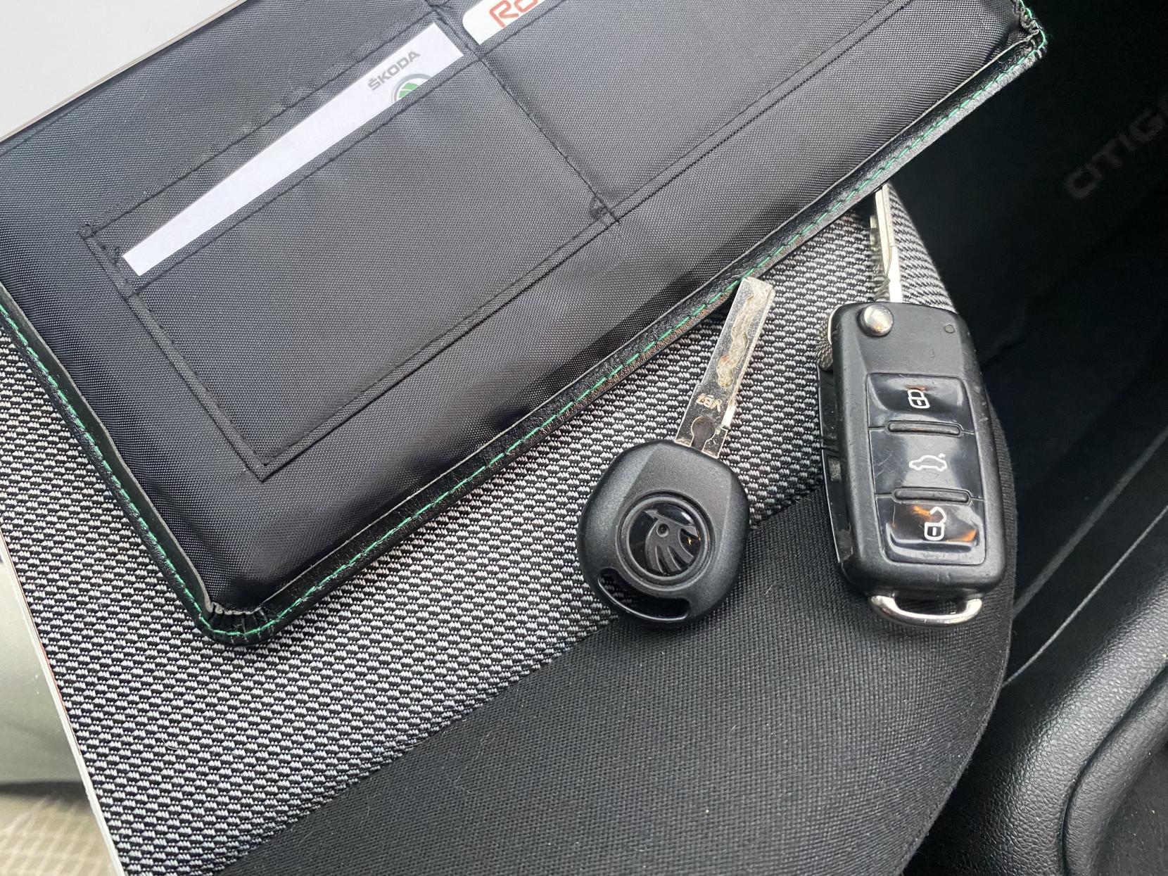 Skoda Citigo 1.0 MPI SE Hatchback 3dr Petrol Manual Euro 5 (60 ps)