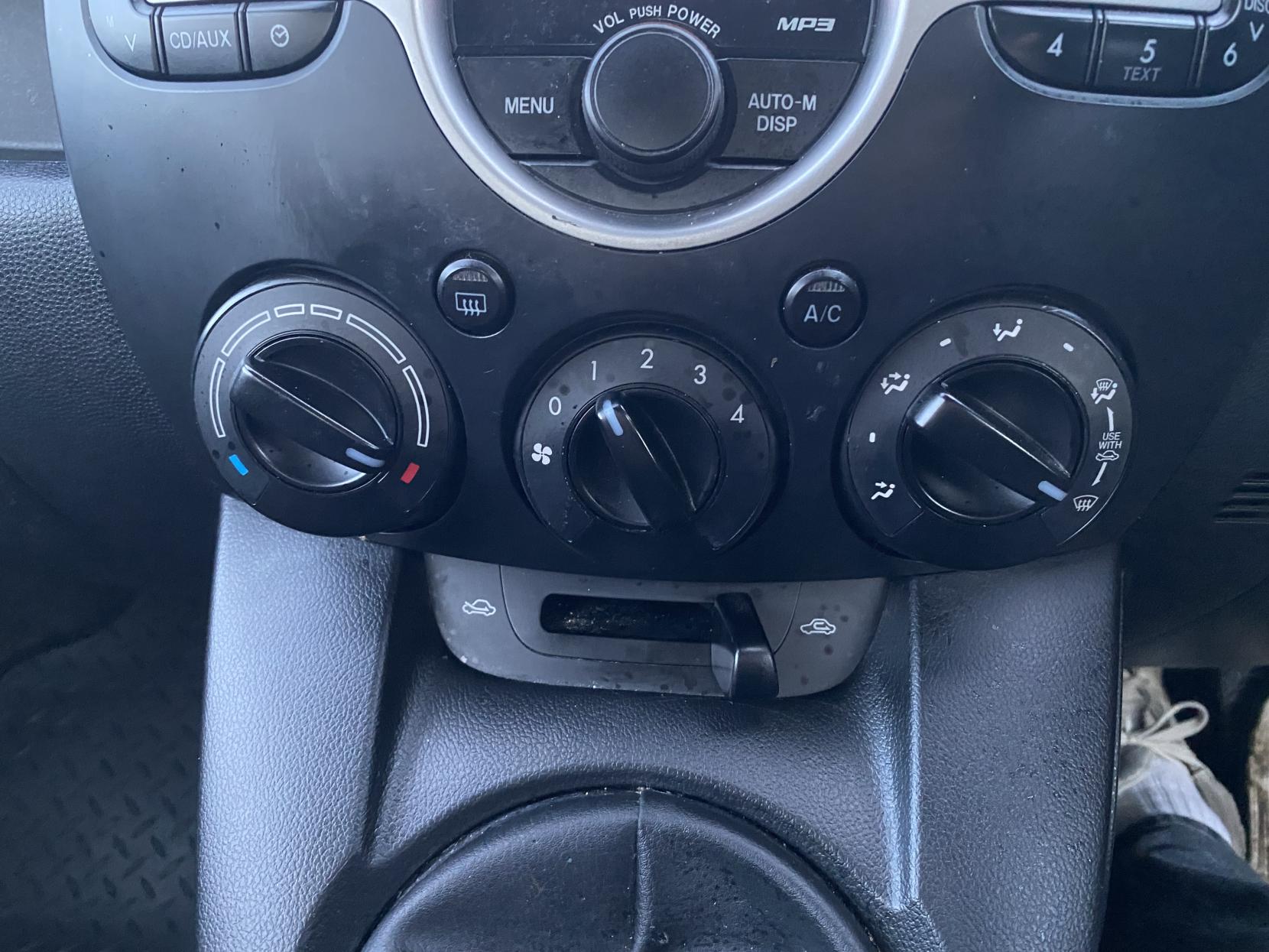 Mazda Mazda2 1.3 TS Hatchback 3dr Petrol Manual Euro 4 (75 ps)