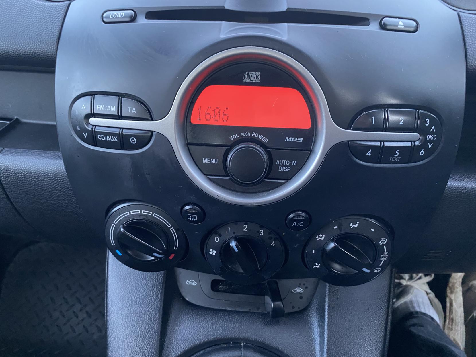 Mazda Mazda2 1.3 TS Hatchback 3dr Petrol Manual Euro 4 (75 ps)