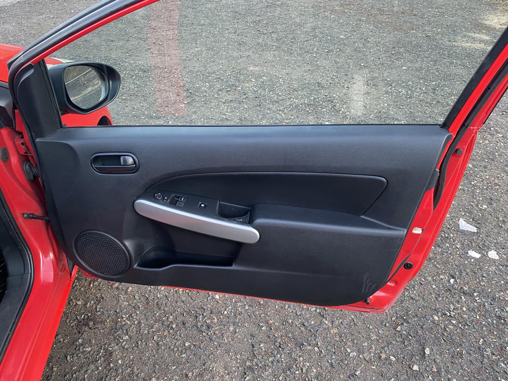 Mazda Mazda2 1.3 TS Hatchback 3dr Petrol Manual Euro 4 (75 ps)