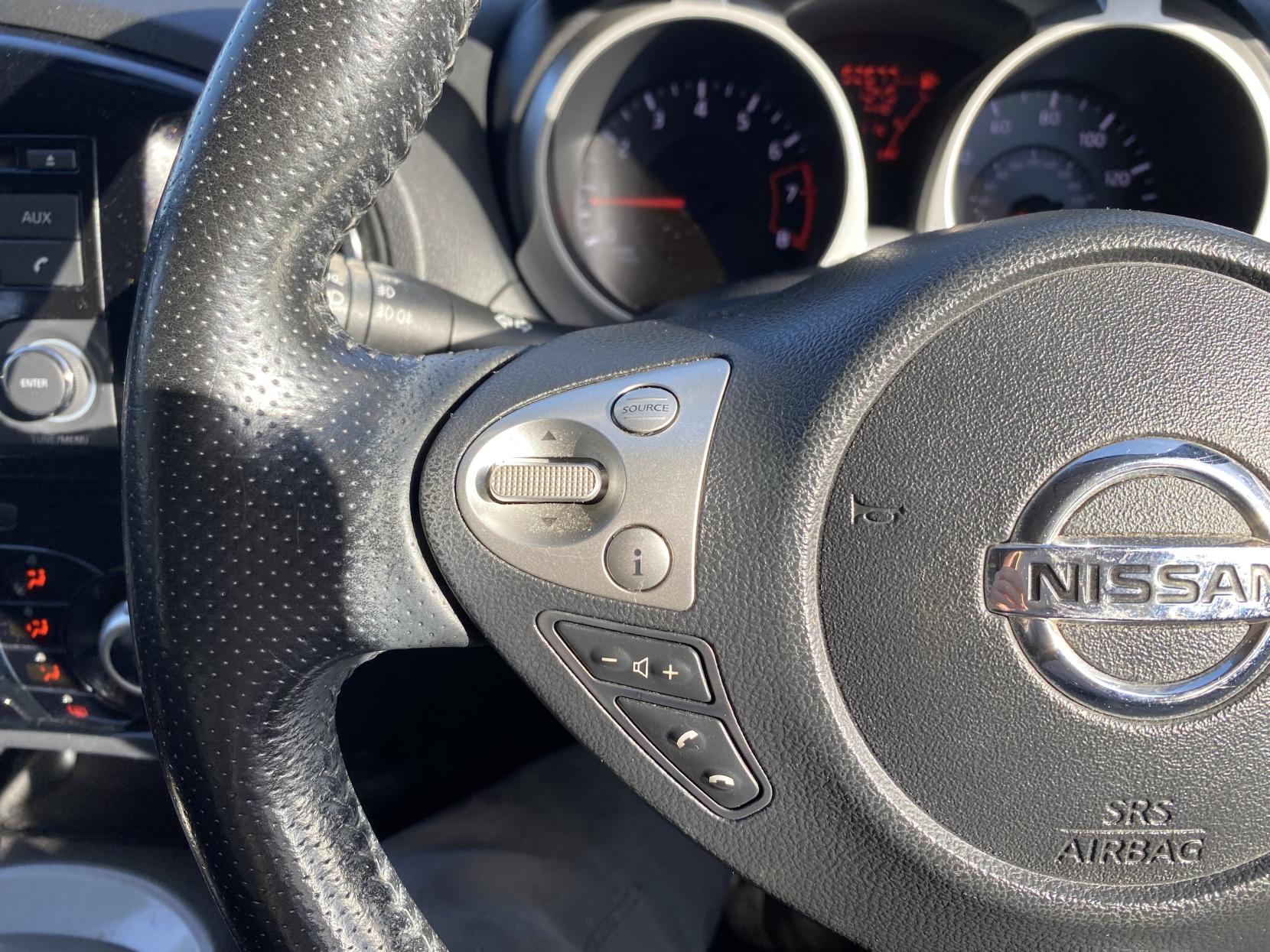 Nissan Juke 1.6 Acenta SUV 5dr Petrol Manual Euro 5 (s/s) (117 ps)