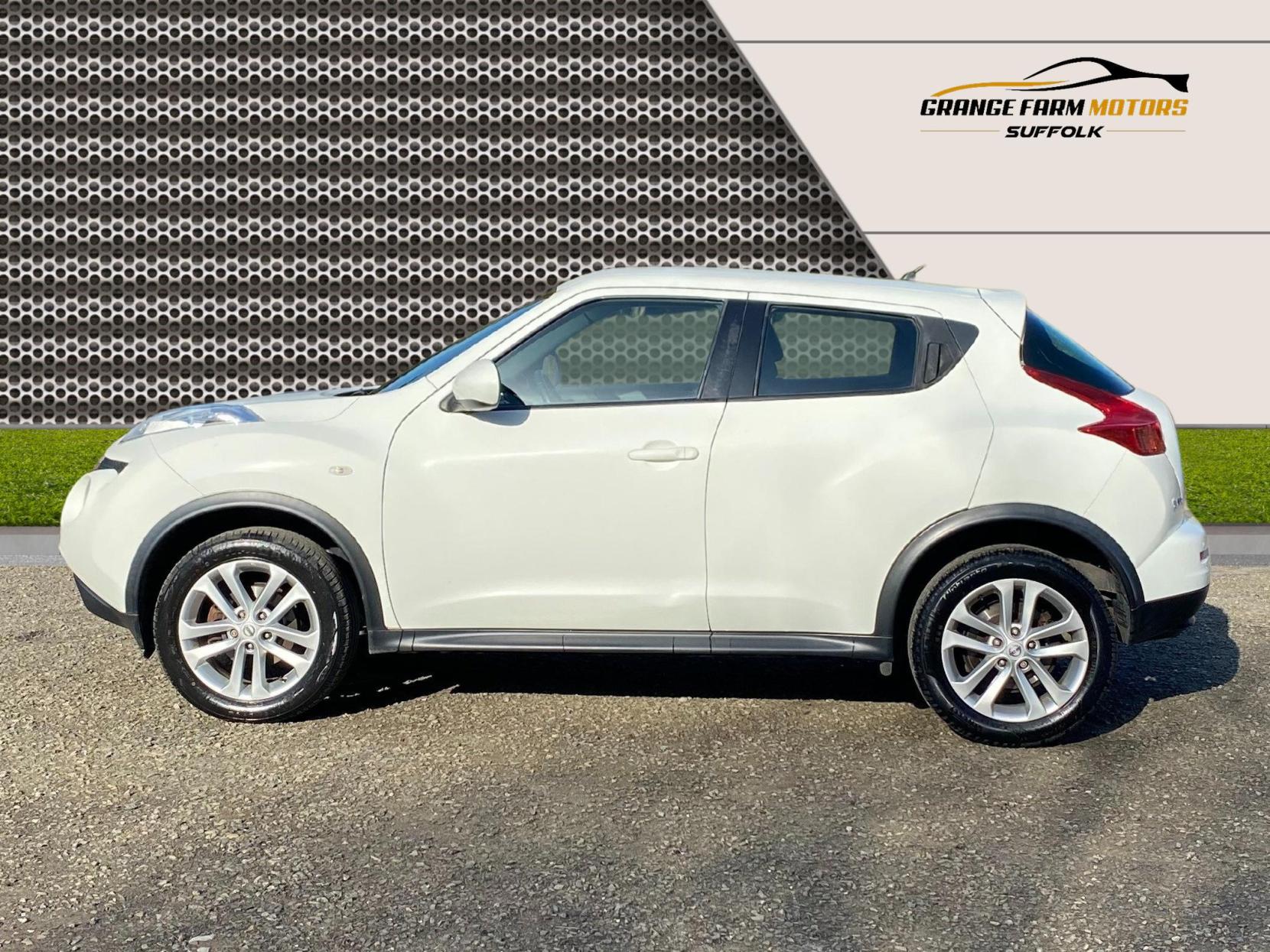Nissan Juke 1.6 Acenta SUV 5dr Petrol Manual Euro 5 (s/s) (117 ps)