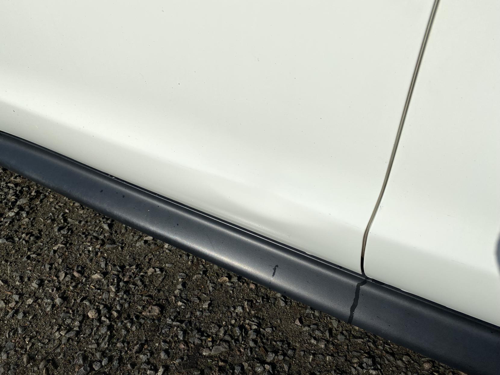 Nissan Juke 1.6 Acenta SUV 5dr Petrol Manual Euro 5 (s/s) (117 ps)