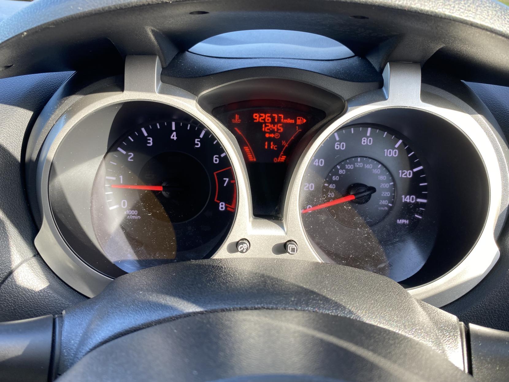 Nissan Juke 1.6 Acenta SUV 5dr Petrol Manual Euro 5 (s/s) (117 ps)