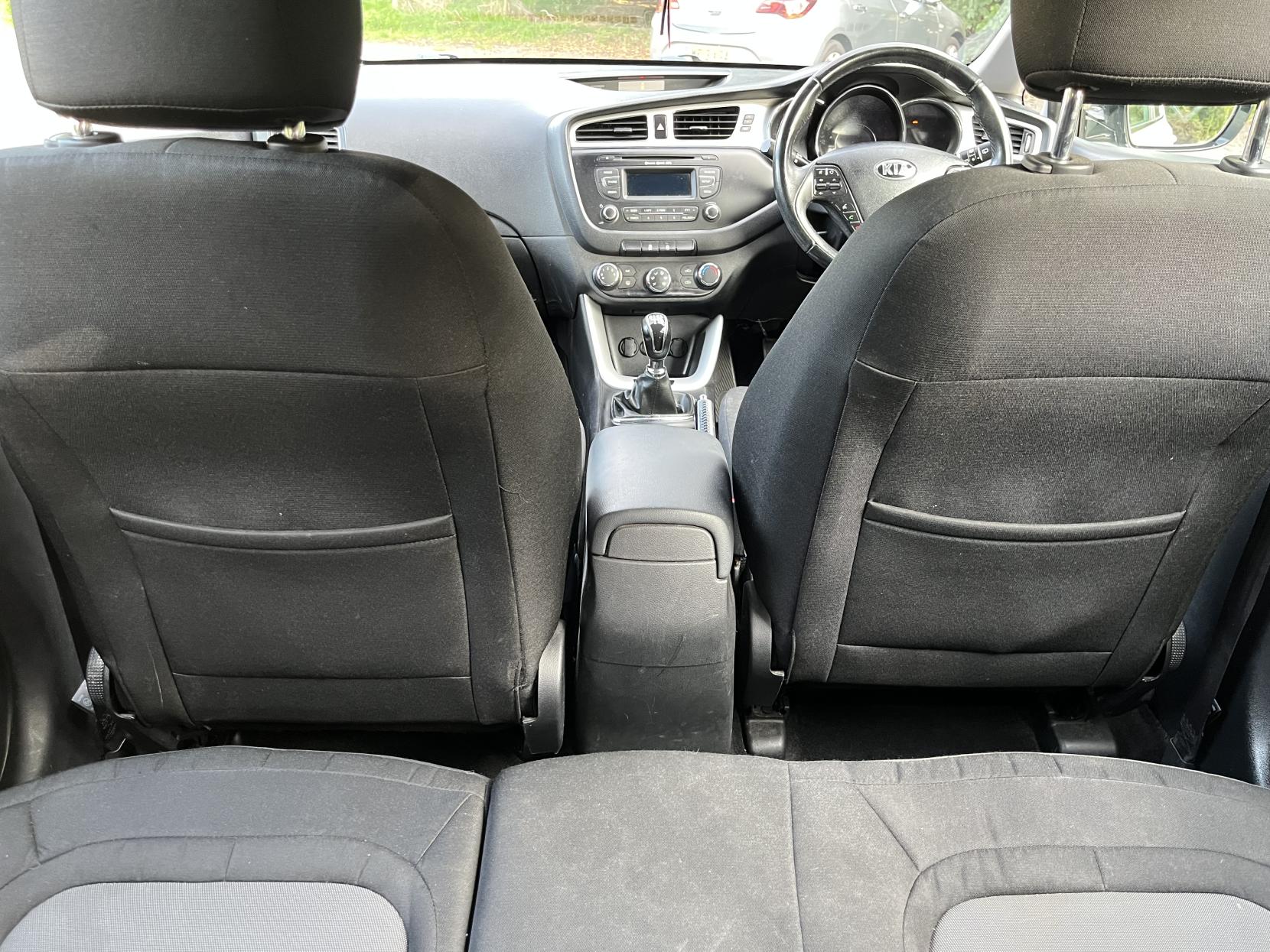 Kia Ceed 1.6 GDi EcoDynamics 2 Hatchback 5dr Petrol Manual Euro 5 (s/s) (133 bhp)