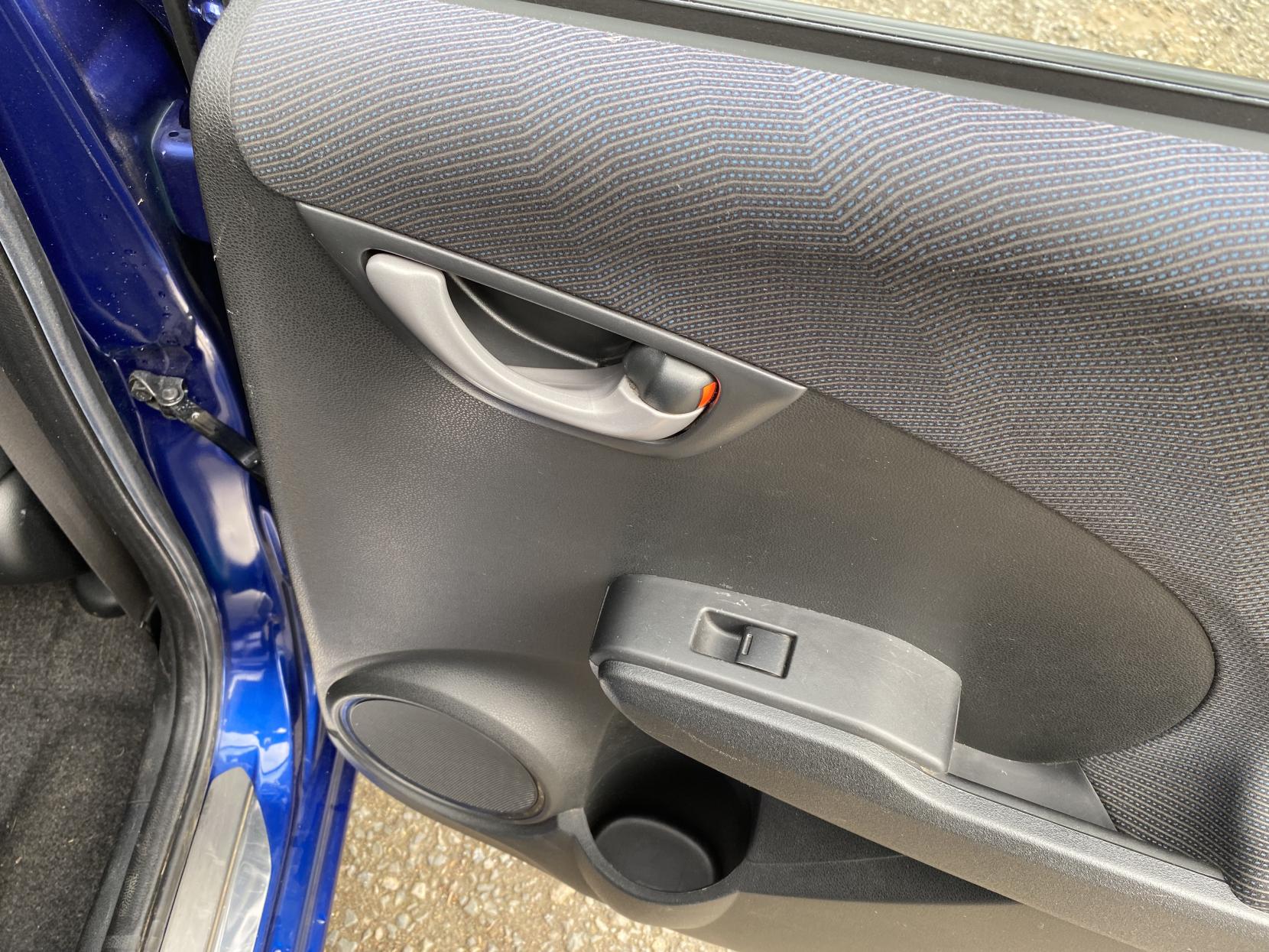 Honda Jazz 1.4 i-VTEC ES Hatchback 5dr Petrol Manual Euro 5 (99 ps)