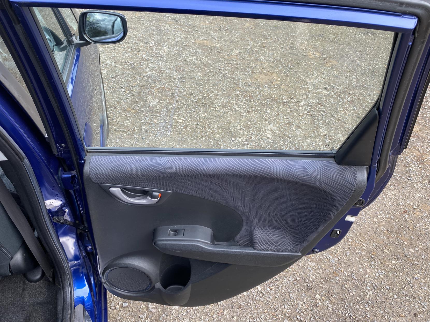 Honda Jazz 1.4 i-VTEC ES Hatchback 5dr Petrol Manual Euro 5 (99 ps)