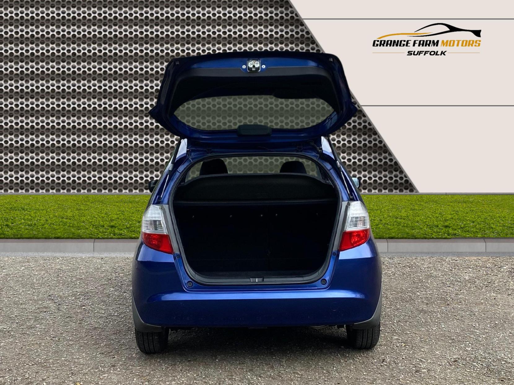 Honda Jazz 1.4 i-VTEC ES Hatchback 5dr Petrol Manual Euro 5 (99 ps)