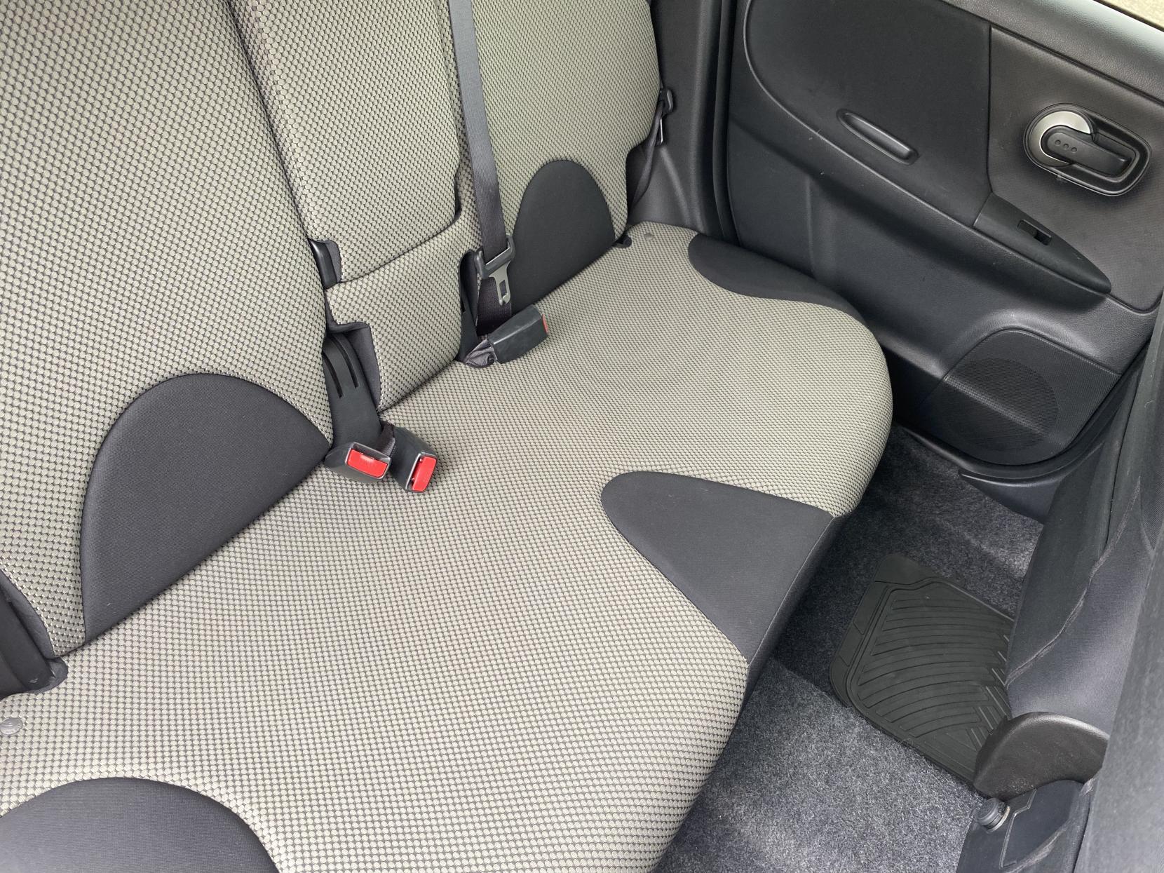 Nissan Note 1.4 16V n-tec Hatchback 5dr Petrol Manual Euro 5 (88 ps)