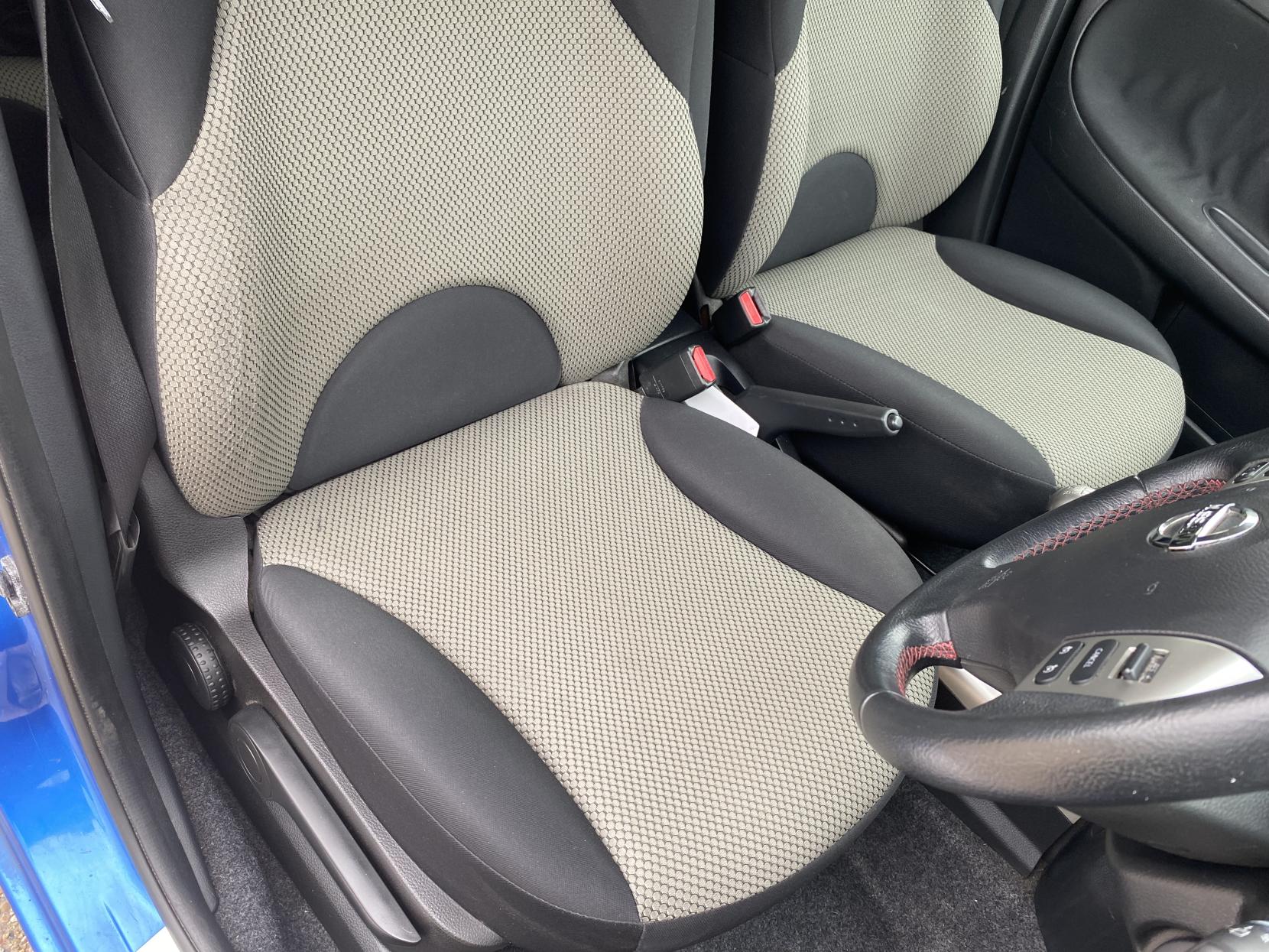Nissan Note 1.4 16V n-tec Hatchback 5dr Petrol Manual Euro 5 (88 ps)