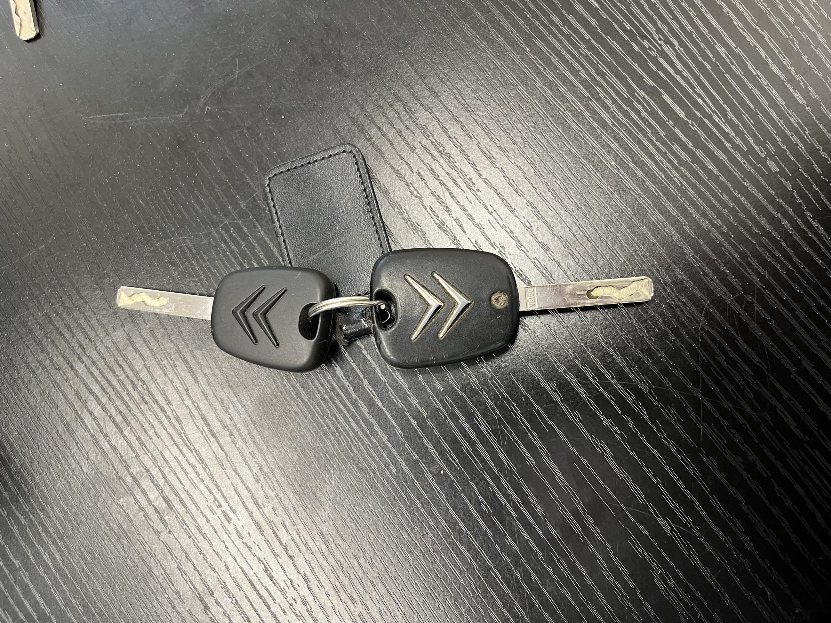 Citroen C1 1.0i VTR+ Hatchback 3dr Petrol Manual Euro 4 (68 ps)