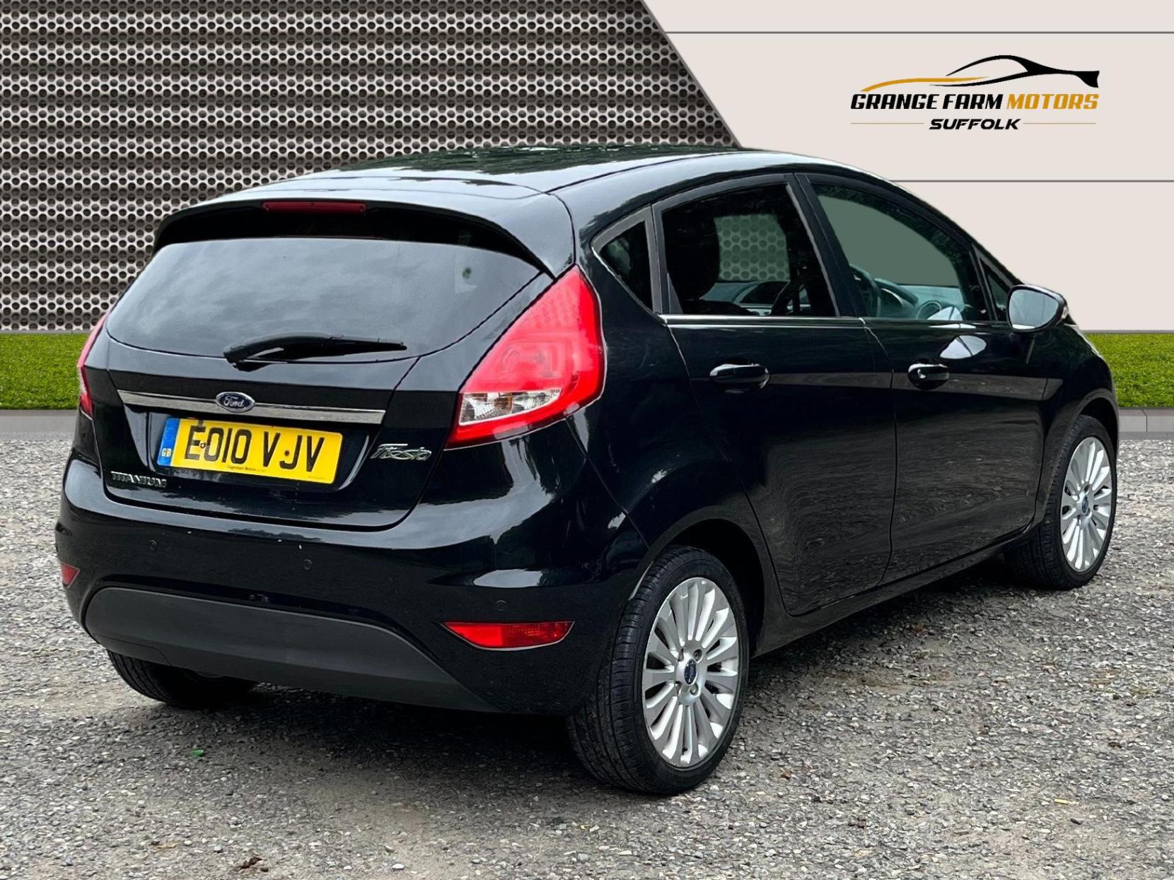 Ford Fiesta 1.4 Titanium Hatchback 5dr Petrol Manual (133 g/km, 94 bhp)