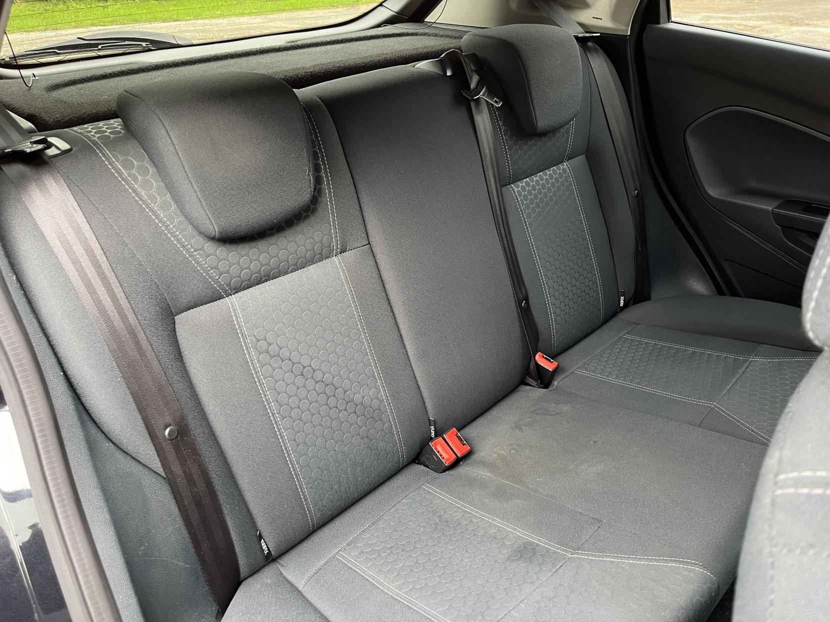 Ford Fiesta 1.4 Titanium Hatchback 5dr Petrol Manual (133 g/km, 94 bhp)