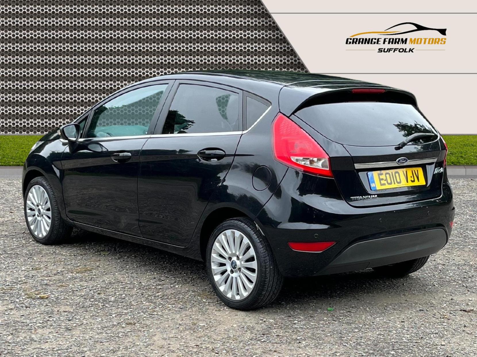 Ford Fiesta 1.4 Titanium Hatchback 5dr Petrol Manual (133 g/km, 94 bhp)