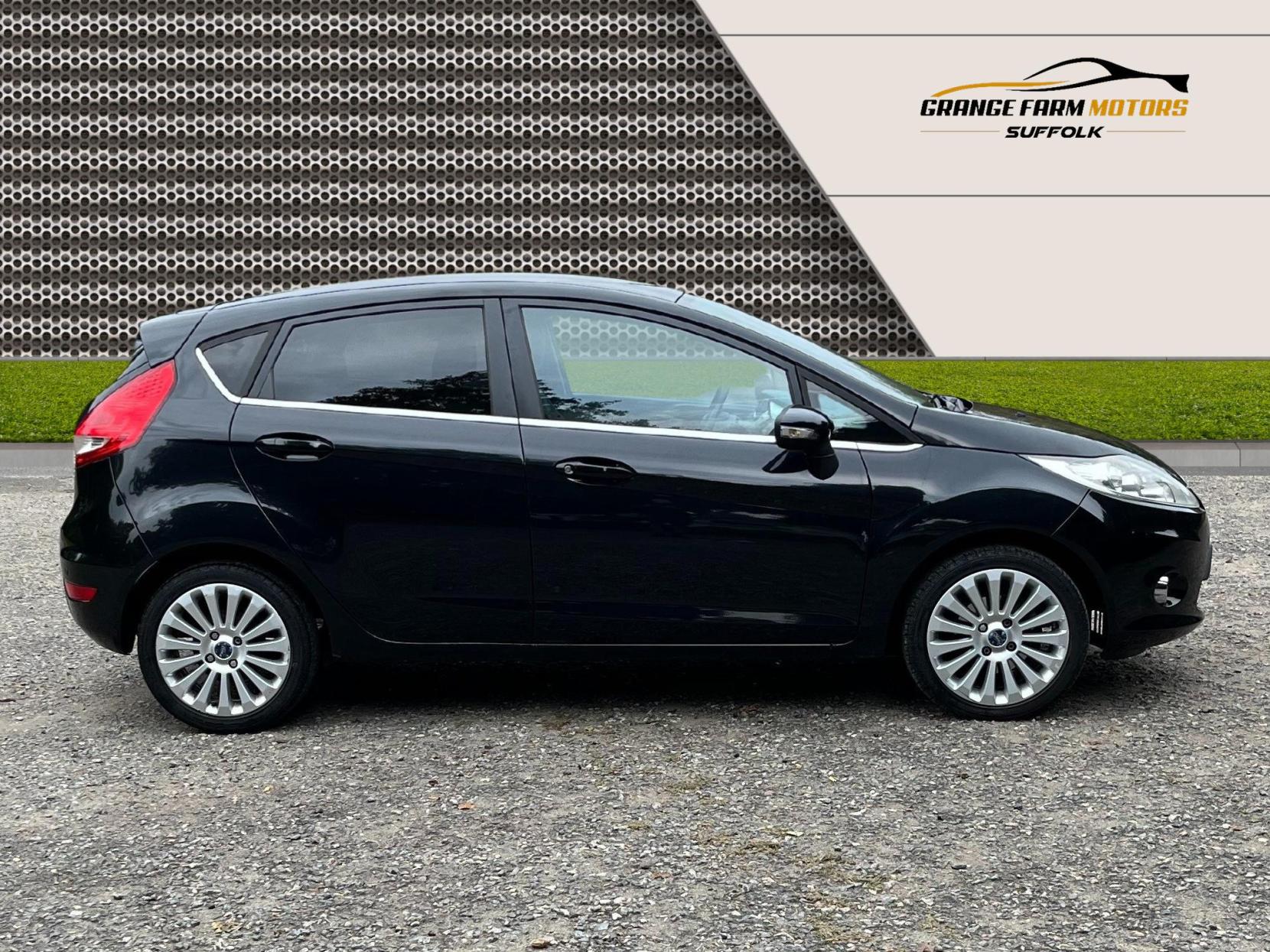 Ford Fiesta 1.4 Titanium Hatchback 5dr Petrol Manual (133 g/km, 94 bhp)