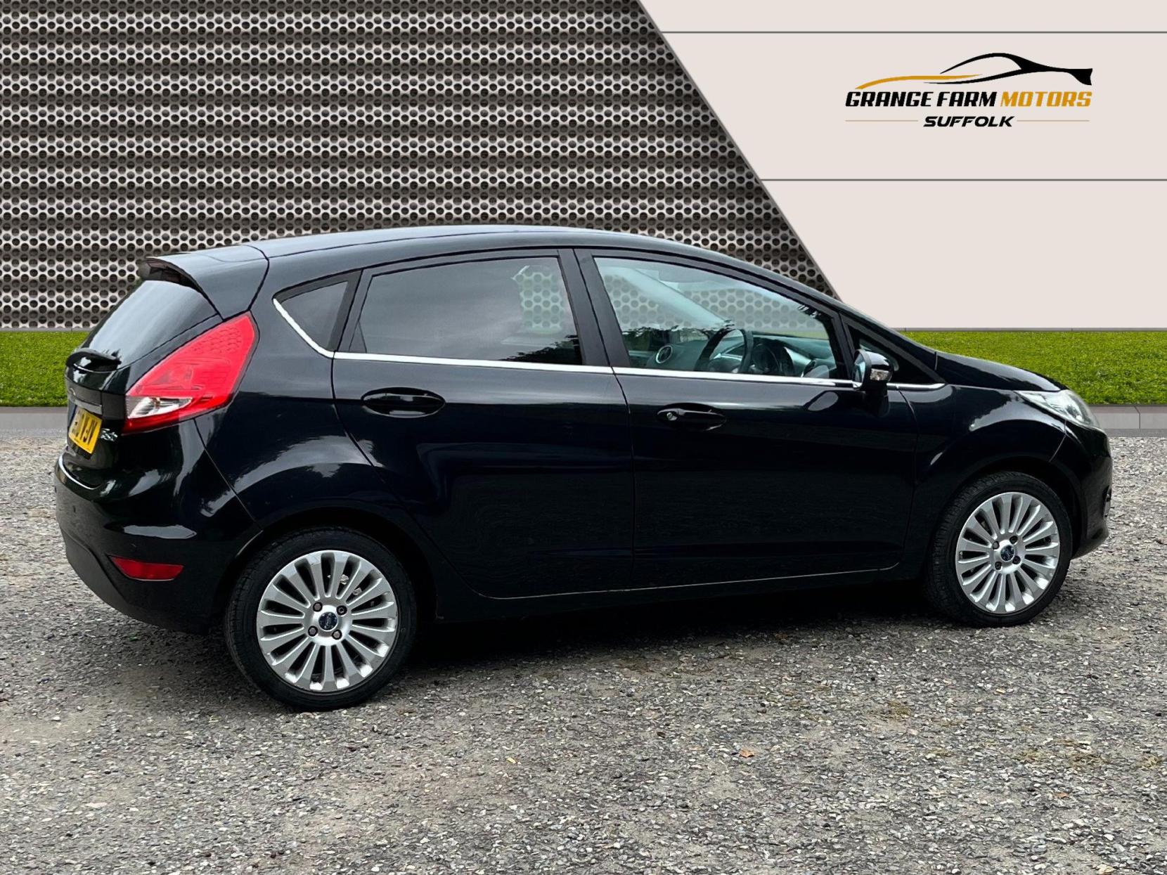 Ford Fiesta 1.4 Titanium Hatchback 5dr Petrol Manual (133 g/km, 94 bhp)