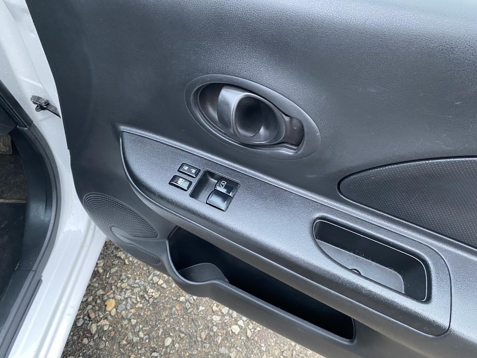 Nissan Micra 1.2 12V Visia Hatchback 5dr Petrol Manual Euro 5 (80 ps)