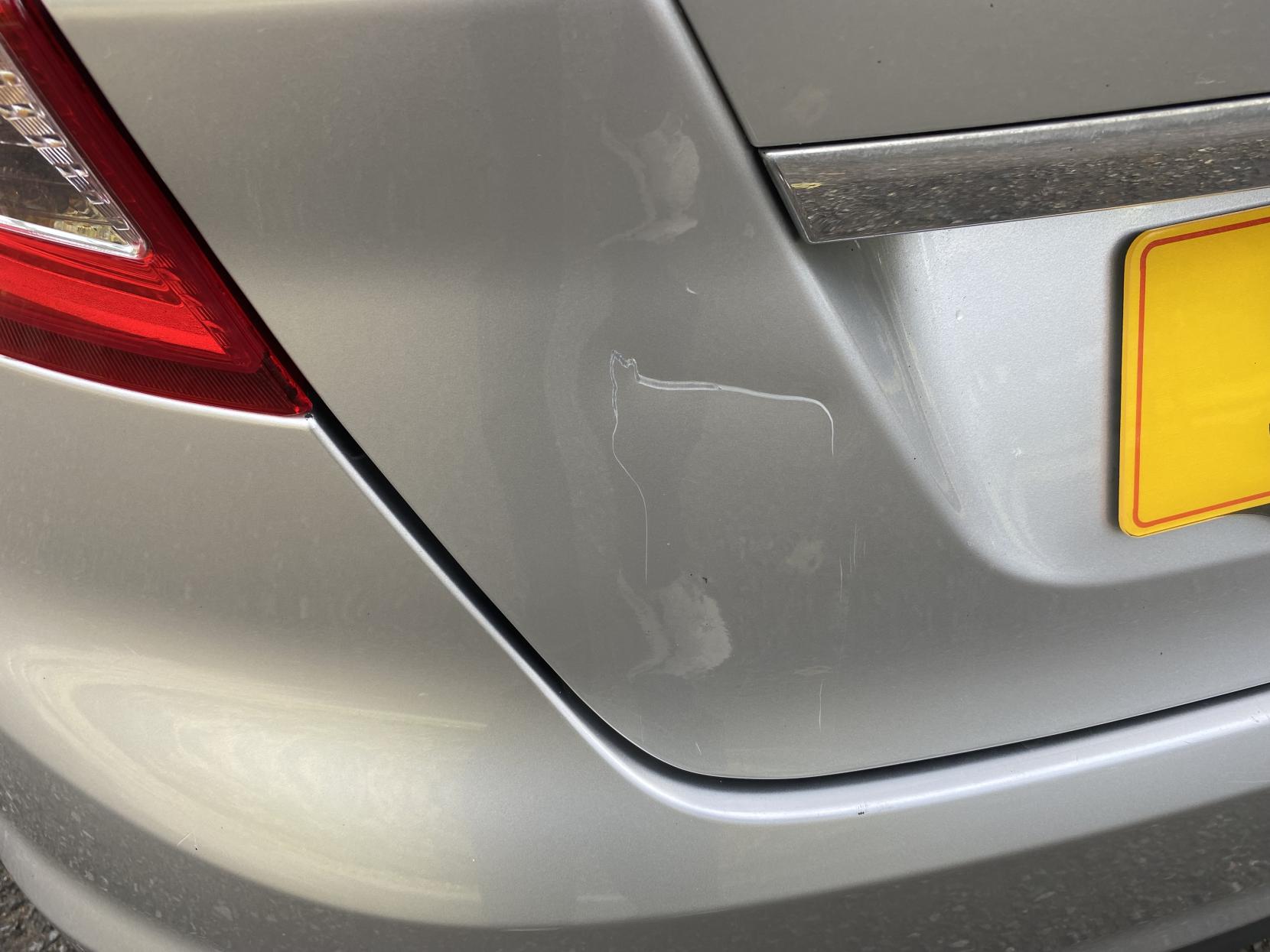 Ford Fiesta 1.25 Zetec Hatchback 5dr Petrol Manual (129 g/km, 81 bhp)