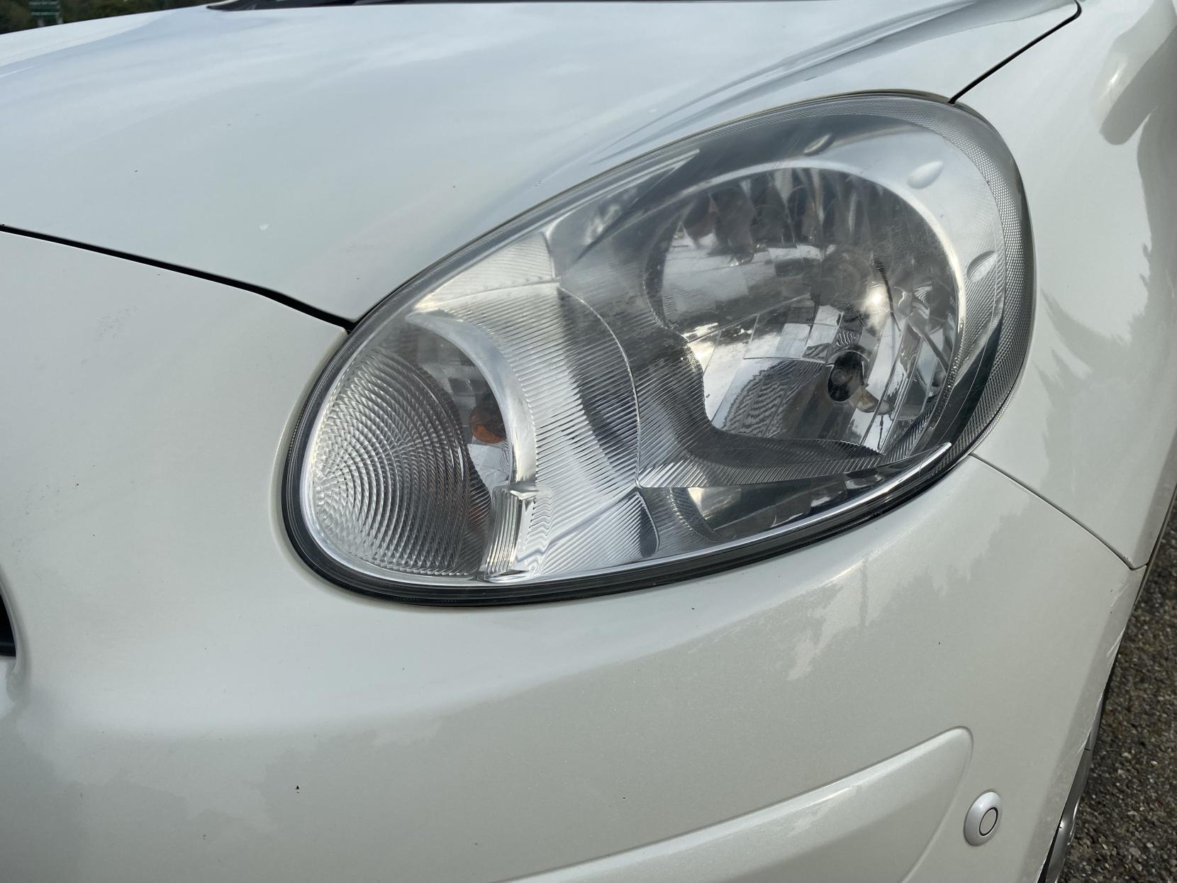 Nissan Micra 1.2 12V Tekna Hatchback 5dr Petrol Manual Euro 5 (80 ps)
