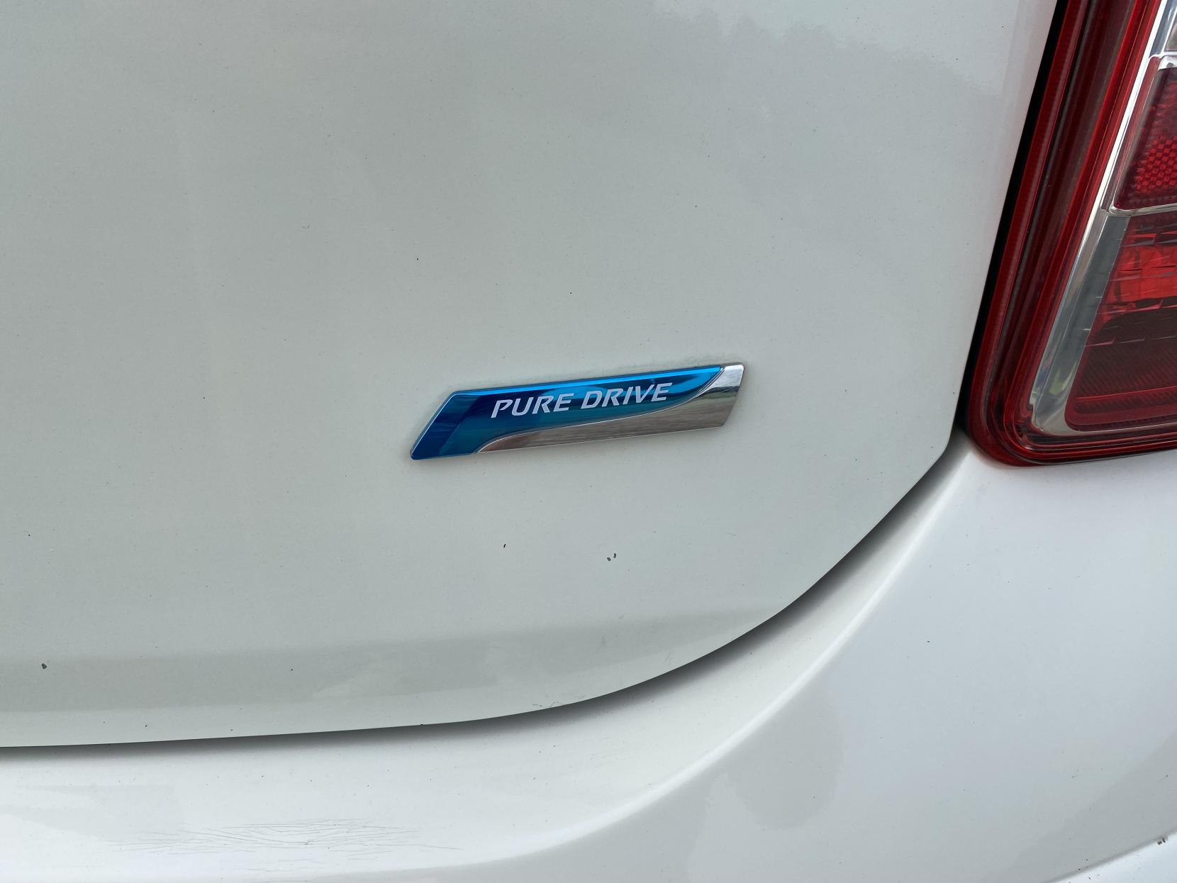 Nissan Micra 1.2 12V Tekna Hatchback 5dr Petrol Manual Euro 5 (80 ps)