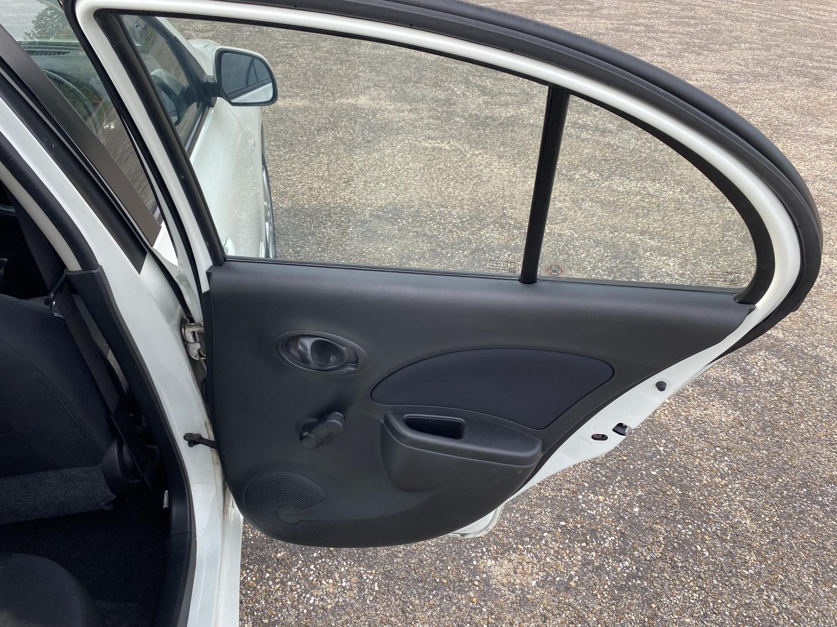 Nissan Micra 1.2 12V Tekna Hatchback 5dr Petrol Manual Euro 5 (80 ps)
