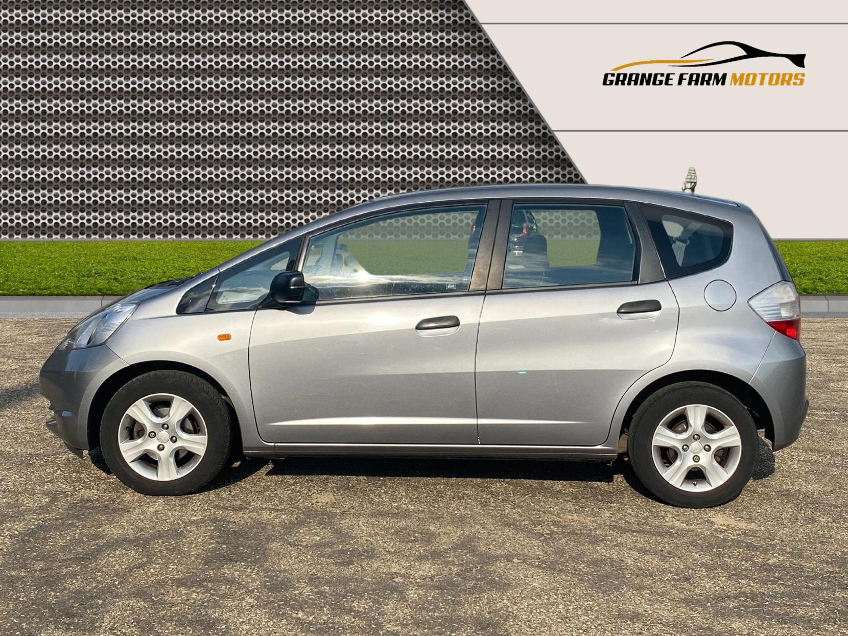 Honda Jazz 1.2 i-VTEC SE Hatchback 5dr Petrol Manual Euro 4 (90 ps)