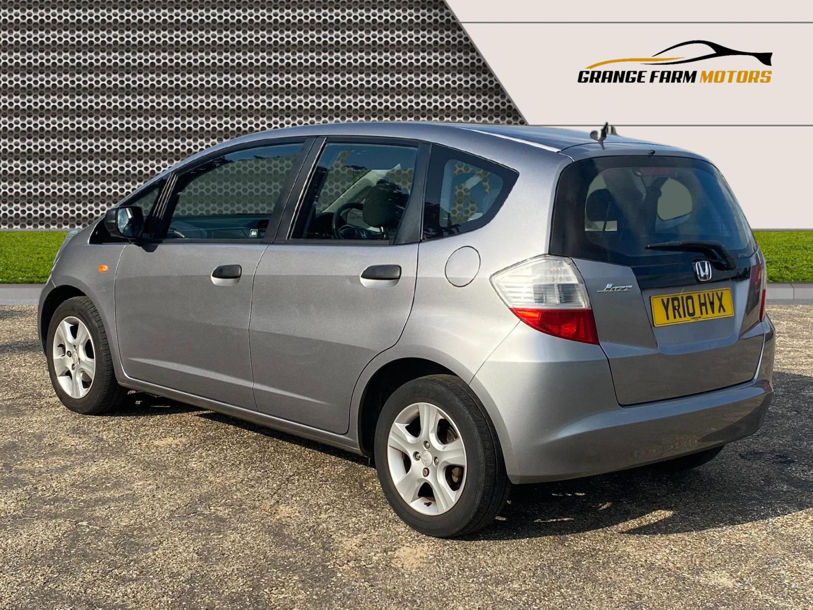 Honda Jazz 1.2 i-VTEC SE Hatchback 5dr Petrol Manual Euro 4 (90 ps)