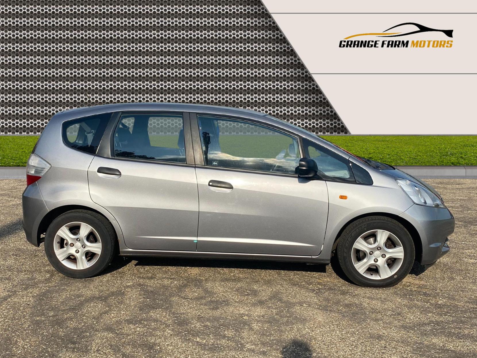 Honda Jazz 1.2 i-VTEC SE Hatchback 5dr Petrol Manual Euro 4 (90 ps)