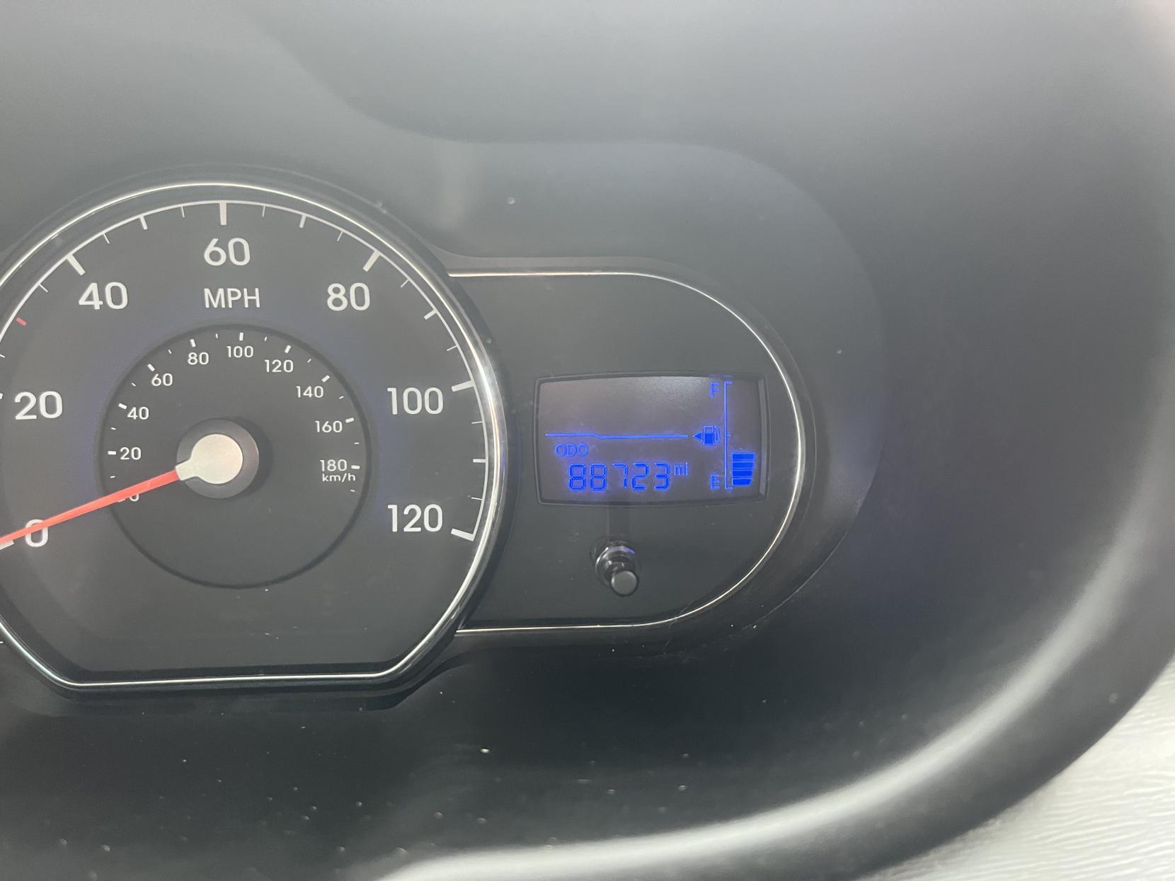 Hyundai i10 1.2 Active Hatchback 5dr Petrol Manual Euro 5 (85 bhp)