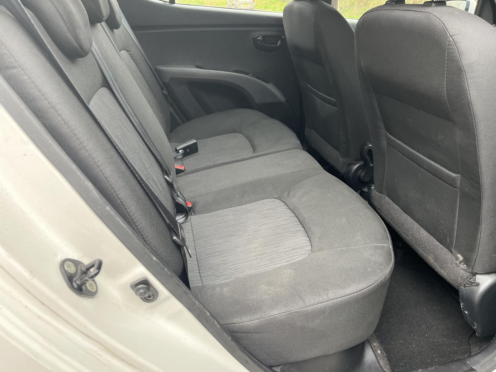 Hyundai i10 1.2 Active Hatchback 5dr Petrol Manual Euro 5 (85 bhp)