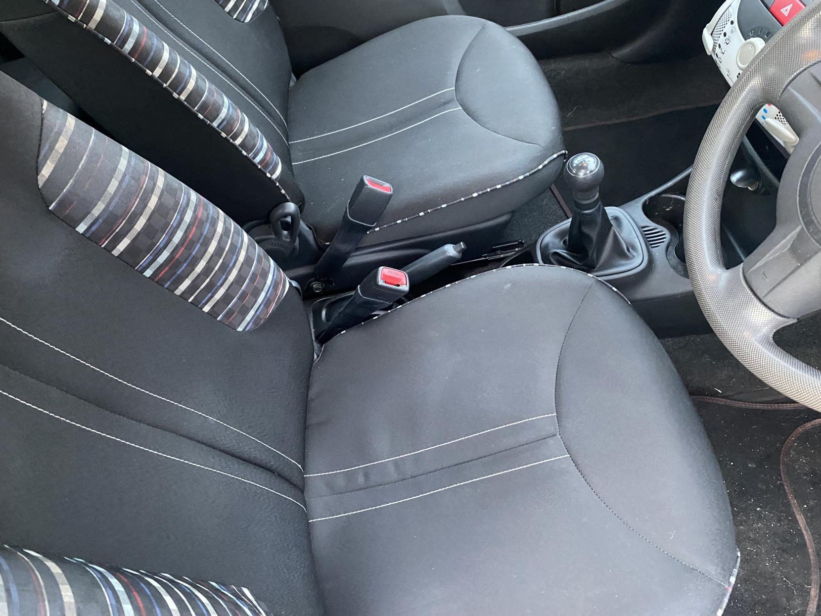 Citroen C1 1.0i VTR Hatchback 3dr Petrol Manual Euro 5 (68 ps)