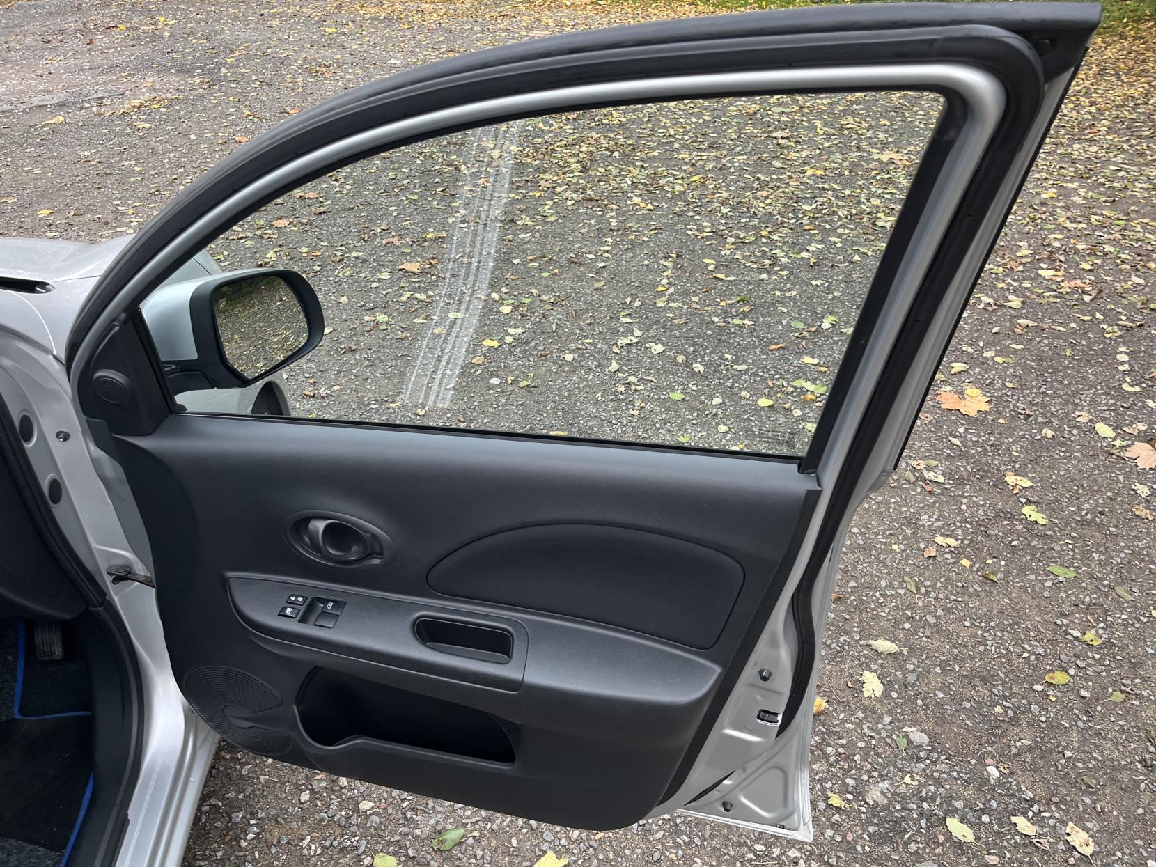 Nissan Micra 1.2 12V Acenta Hatchback 5dr Petrol Manual Euro 5 (80 ps)