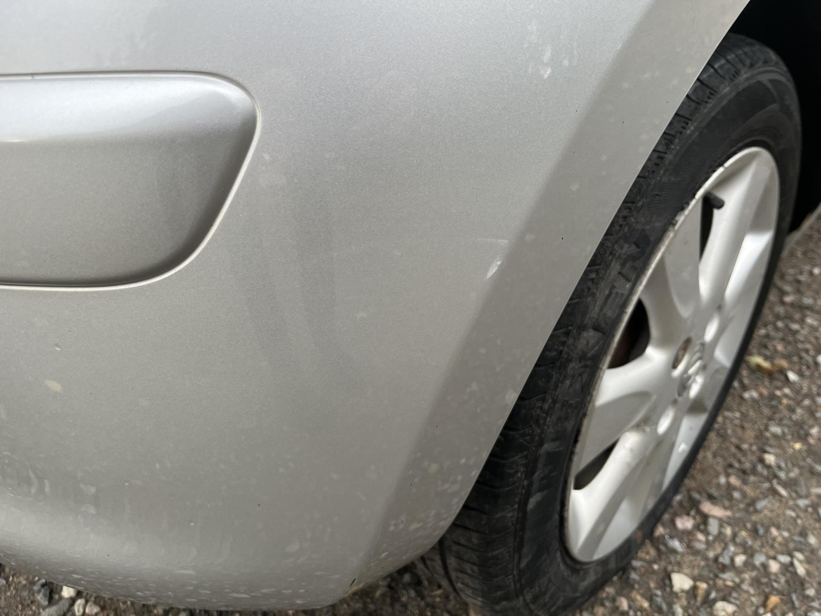 Nissan Micra 1.2 12V Acenta Hatchback 5dr Petrol Manual Euro 5 (80 ps)