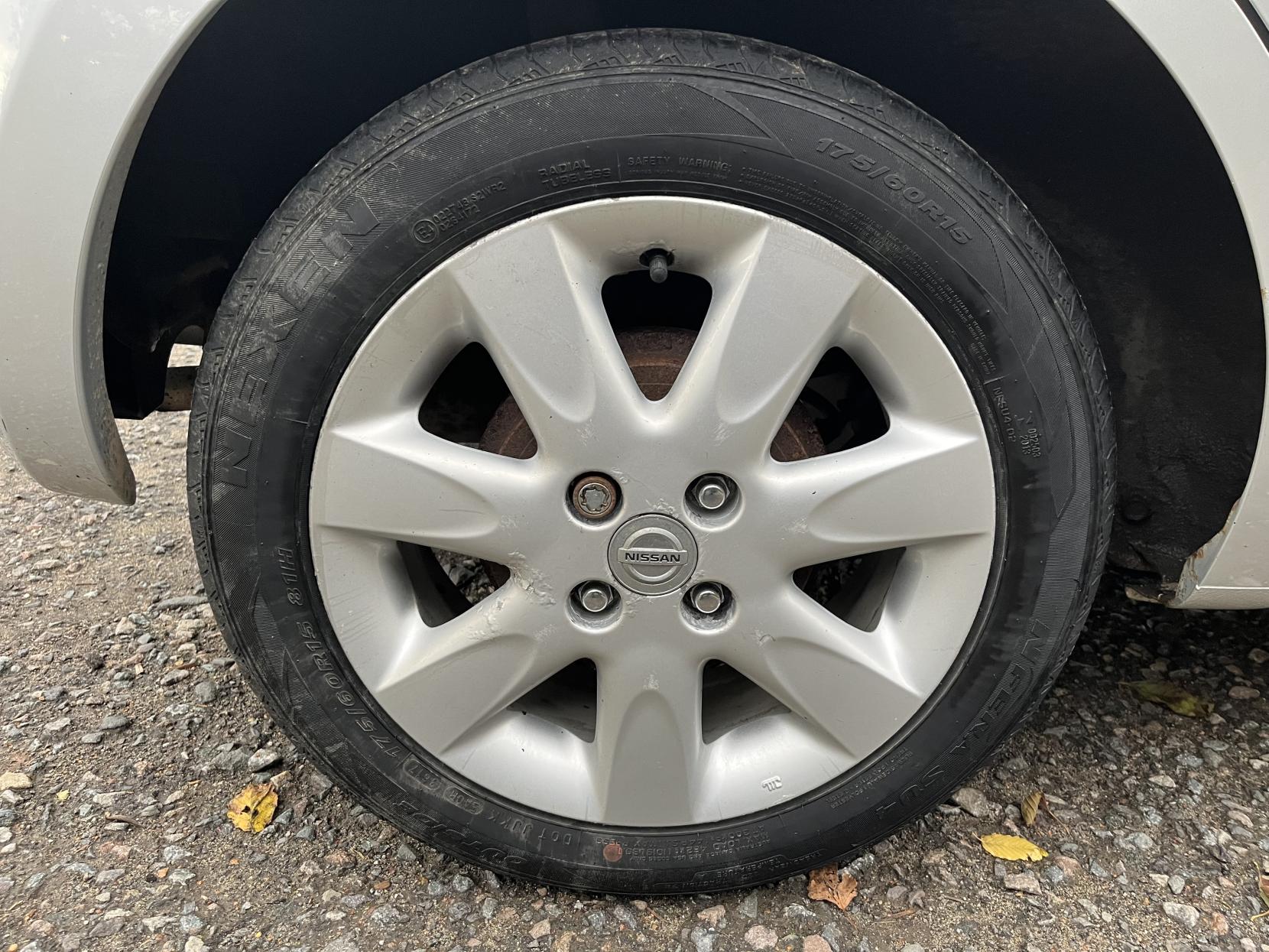 Nissan Micra 1.2 12V Acenta Hatchback 5dr Petrol Manual Euro 5 (80 ps)