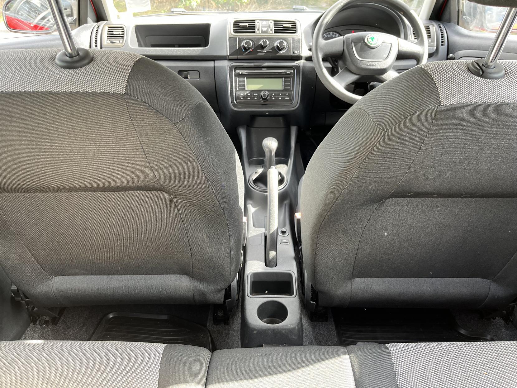 Skoda Fabia 1.2 HTP 6V 1 Hatchback 5dr Petrol Manual (140 g/km, 60 bhp)